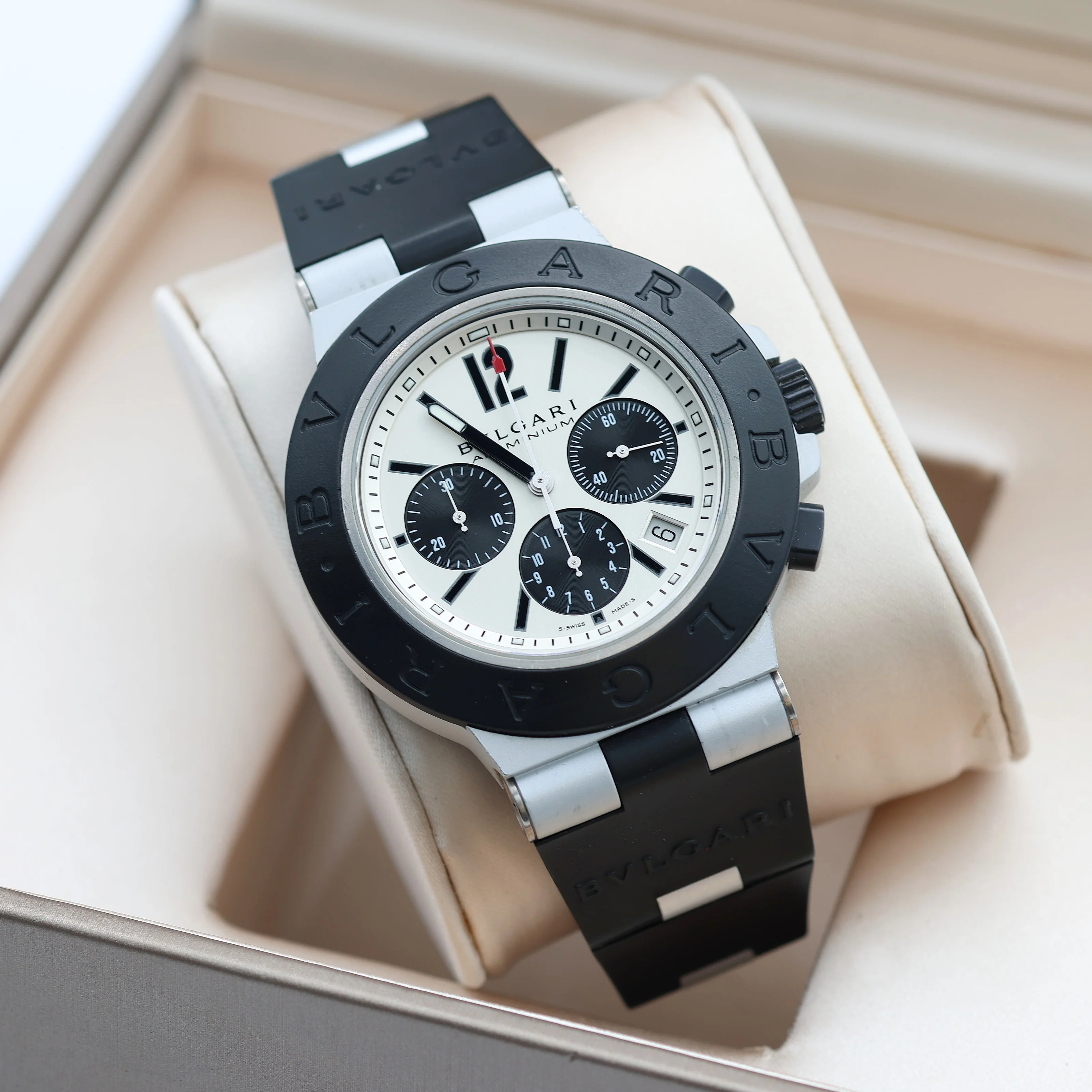Bulgari Diagono Chronograph ref. AC 44 TA Silver Dial - Full Set - Image 4