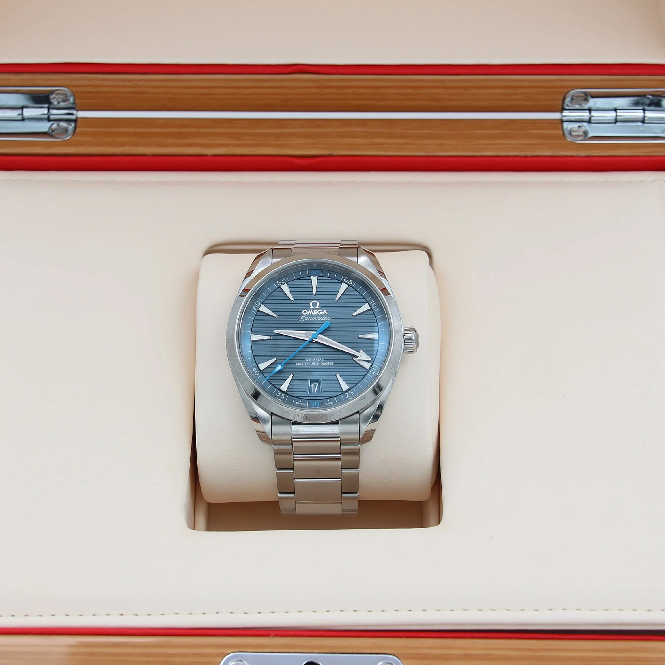 Omega Seamaster Aqua Terra 150M Co‑Axial ref. 220.12.41.21.03.002 - Full Set - Image 3