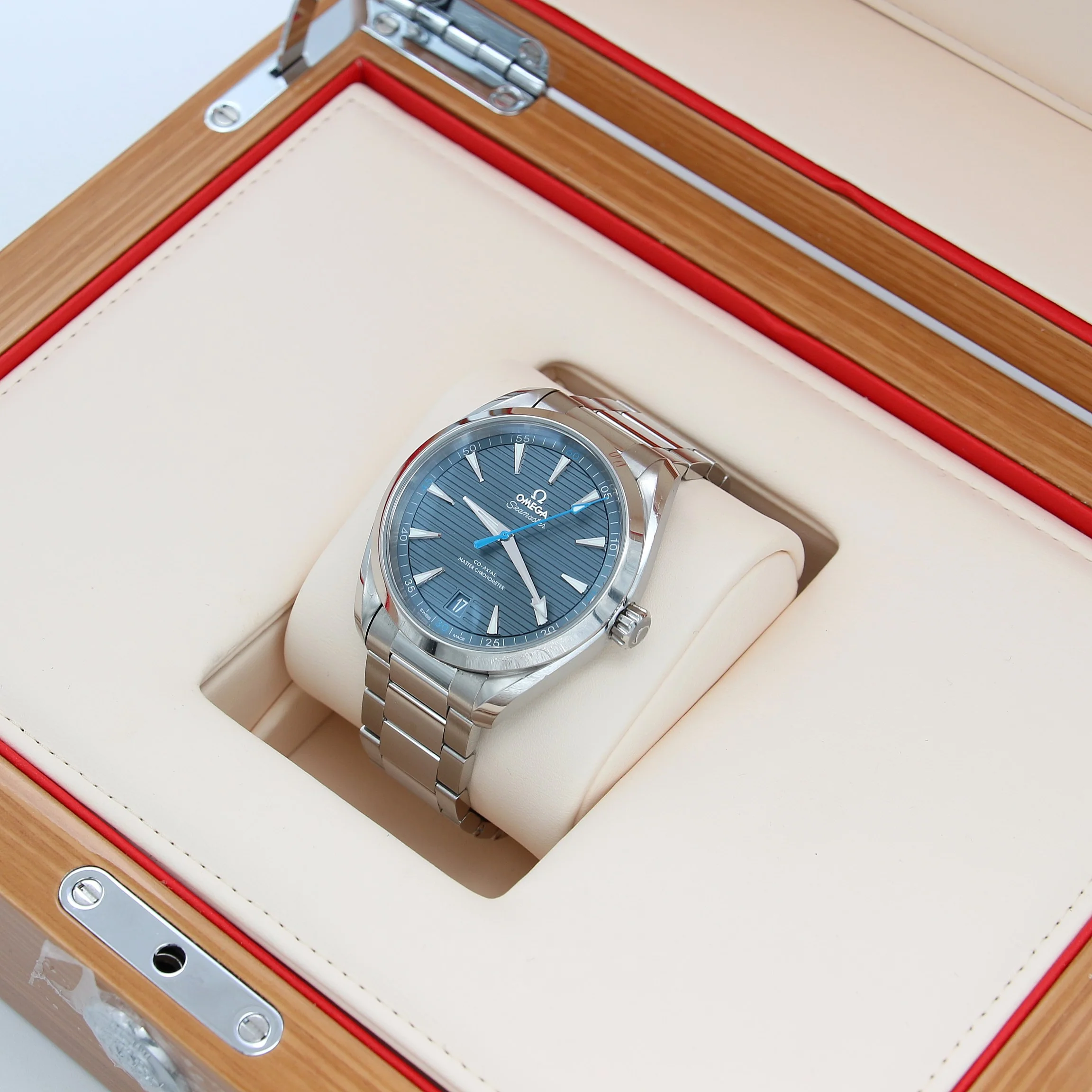 Omega Seamaster Aqua Terra 150M Co‑Axial ref. 220.12.41.21.03.002 - Full Set - Image 4