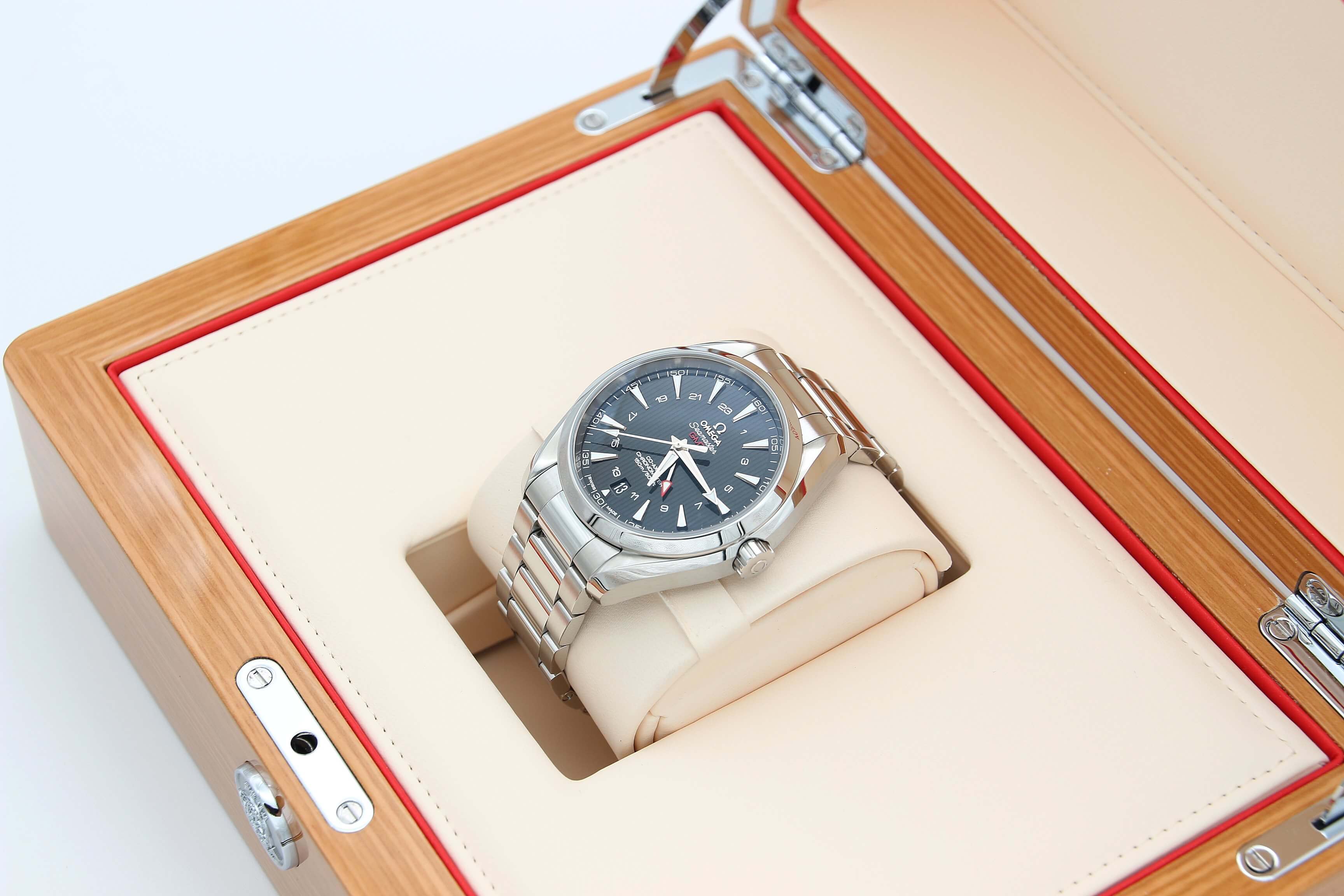 Omega Seamaster Aqua Terra GMT ref. 231.10.43.22.01.001 - Image 2