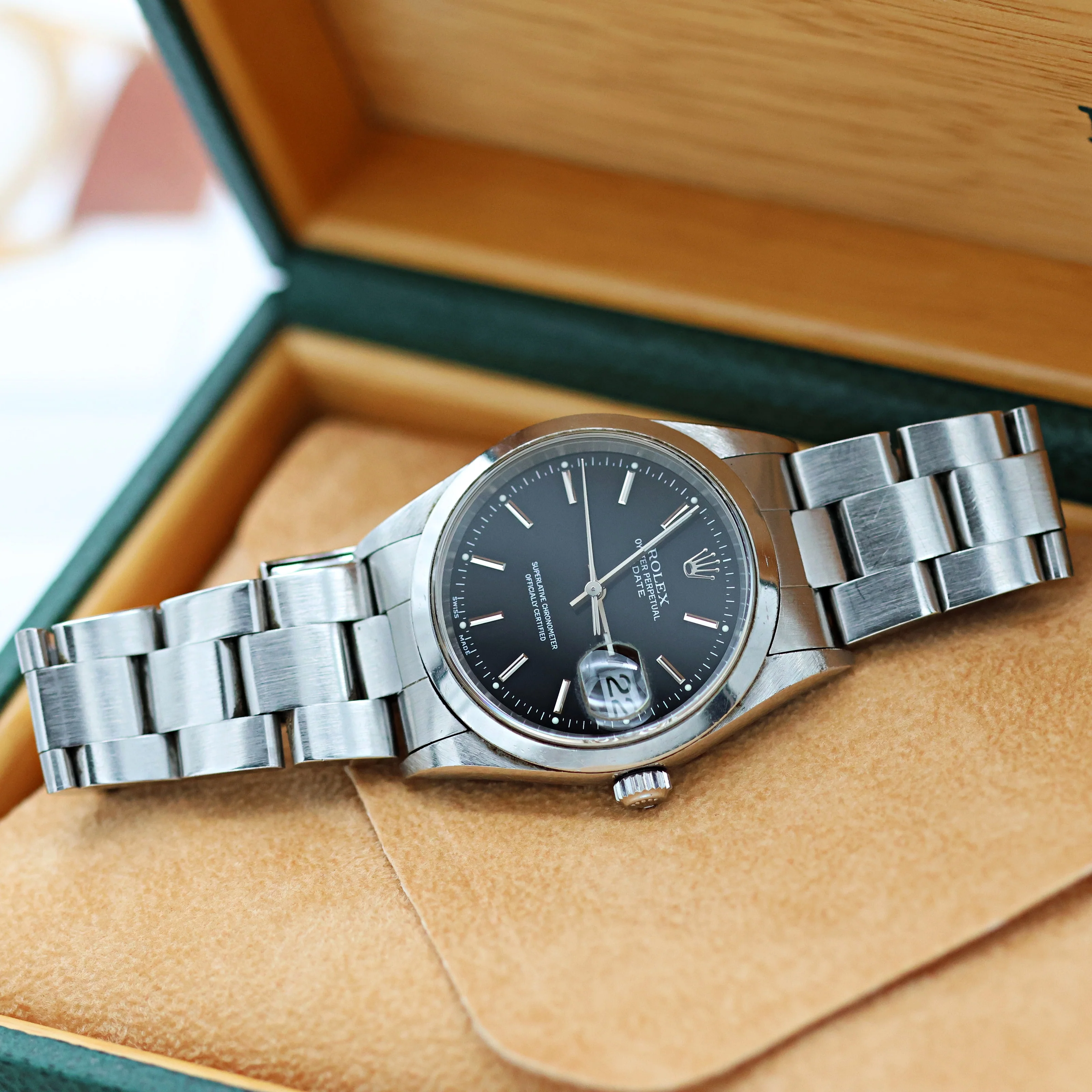 Rolex Date ref. 15200 Black Dial Oyster Bracelet - Full Set - Image 13