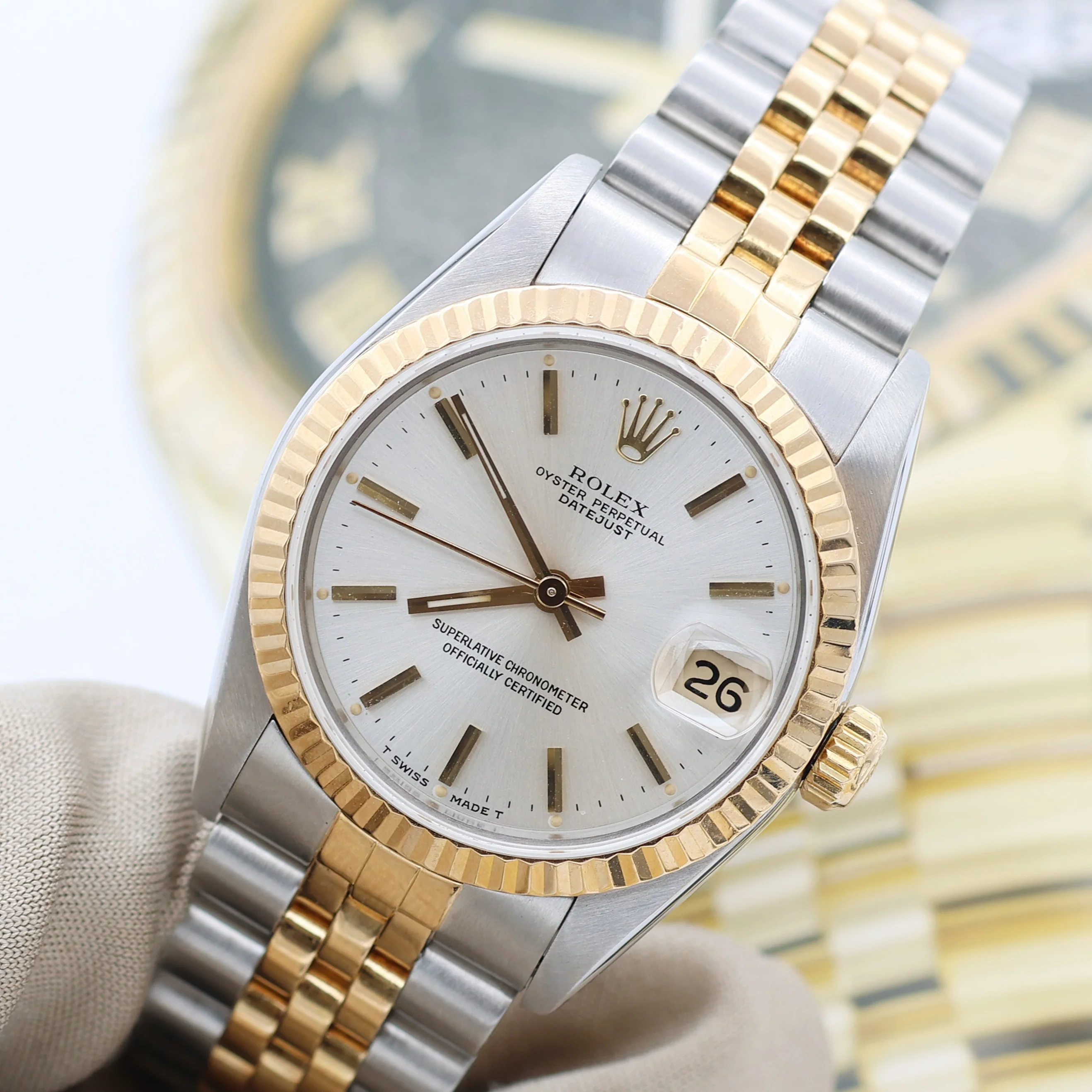 Rolex Datejust 31 Mid-Size ref. 68273 - Silver Dial w/Golden indexes - Full set - Image 4