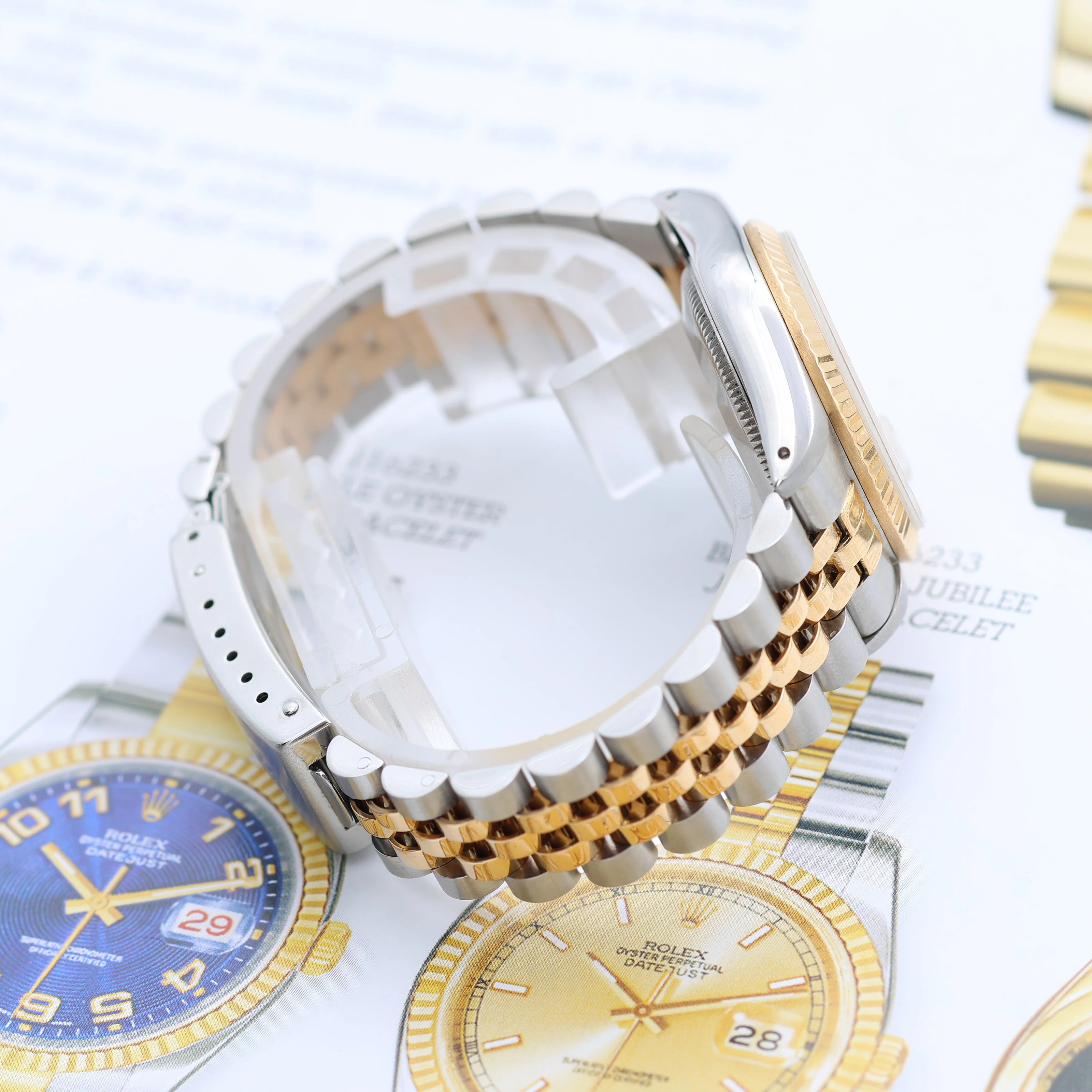 Rolex Datejust 31 Mid-Size ref. 68273 - Silver Dial w/Golden indexes - Full set - Image 9