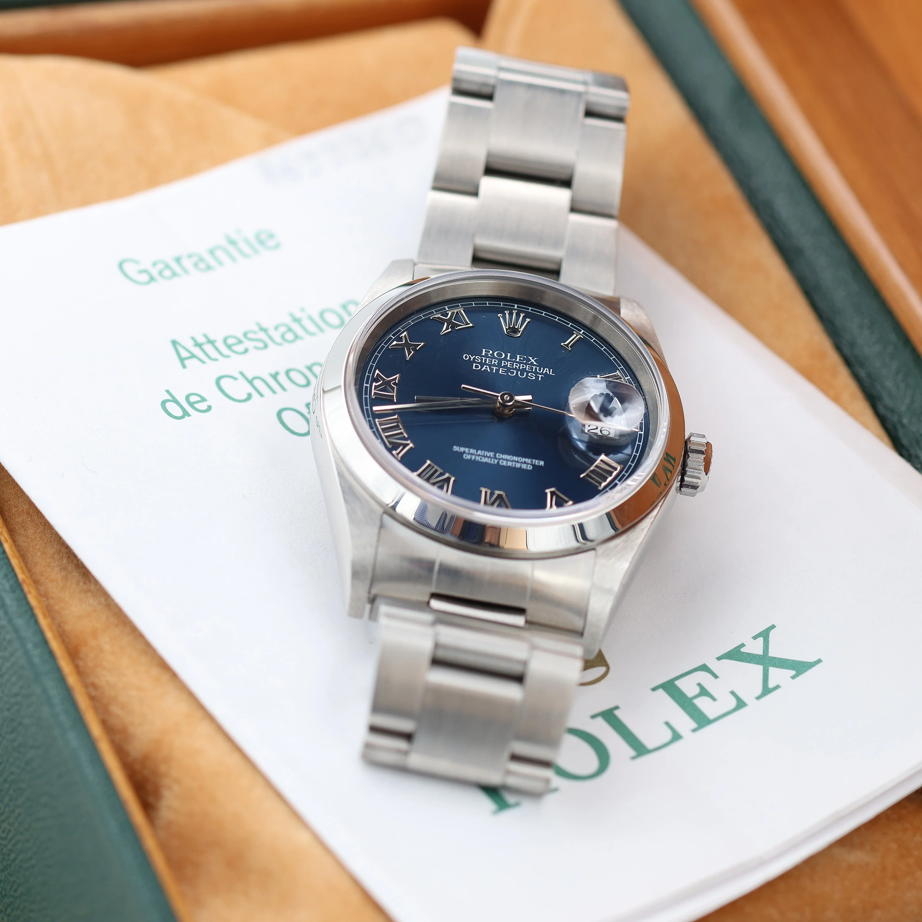 ON SALE: Rolex Datejust 36 ref. 16200 Blue Roman Dial - Oyster - Full Set - Image 3