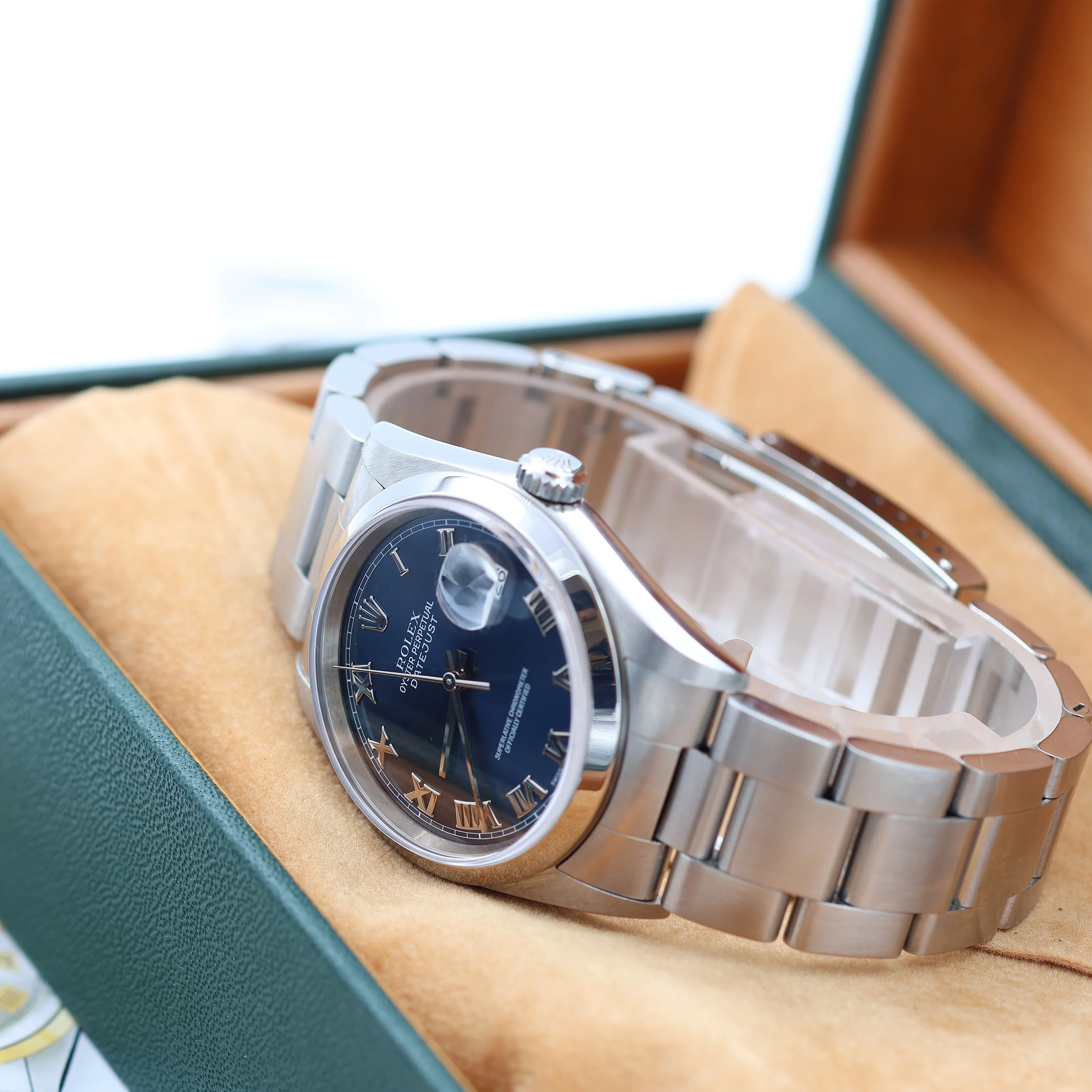 ON SALE: Rolex Datejust 36 ref. 16200 Blue Roman Dial - Oyster - Full Set - Image 7