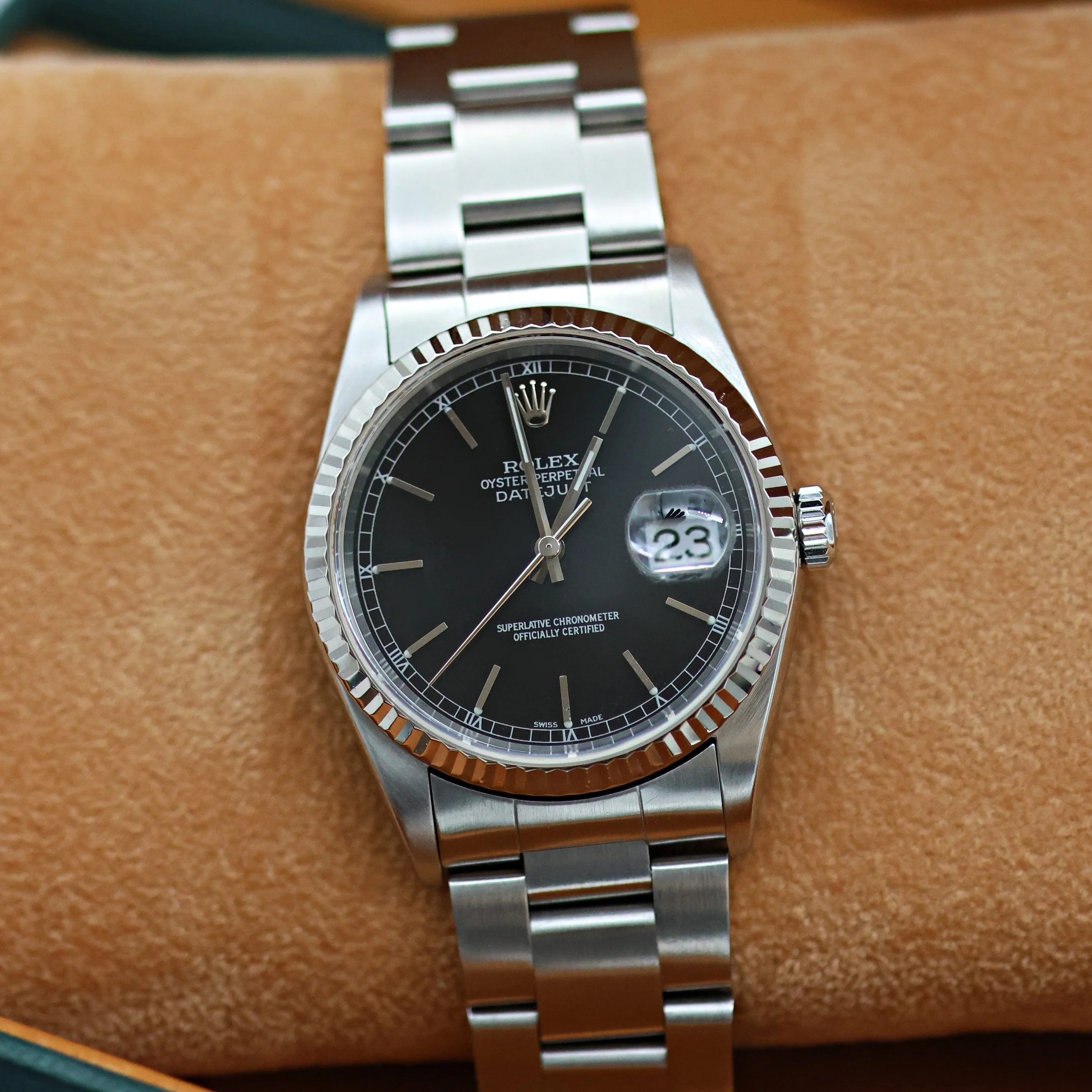 Rolex Datejust 36 ref. 16234 Black (Circle) Dial - Oyster Bracelet