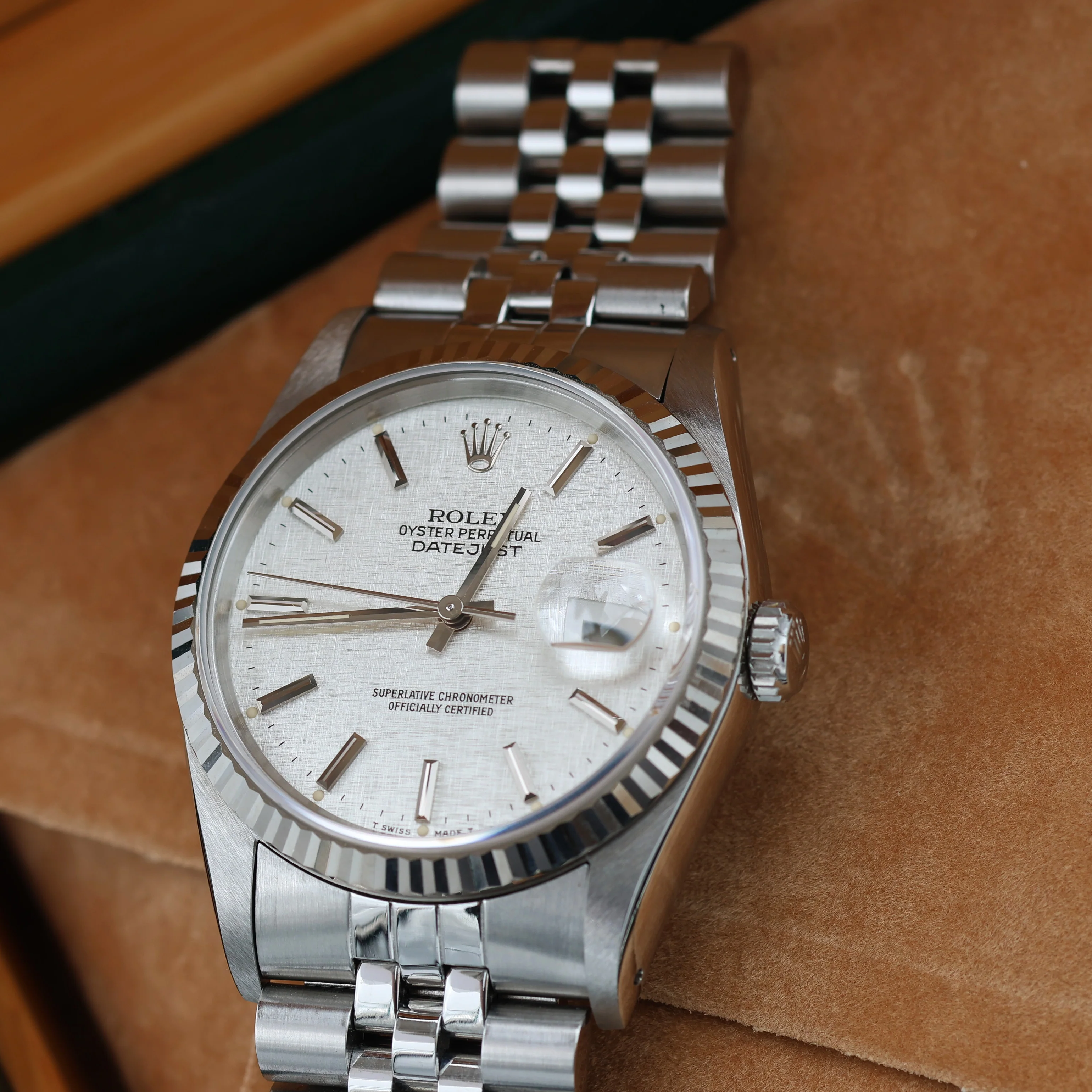 Rolex Datejust 36 ref. 16234 Silver Linen Dial -  Jubilee - Full Set - Image 12