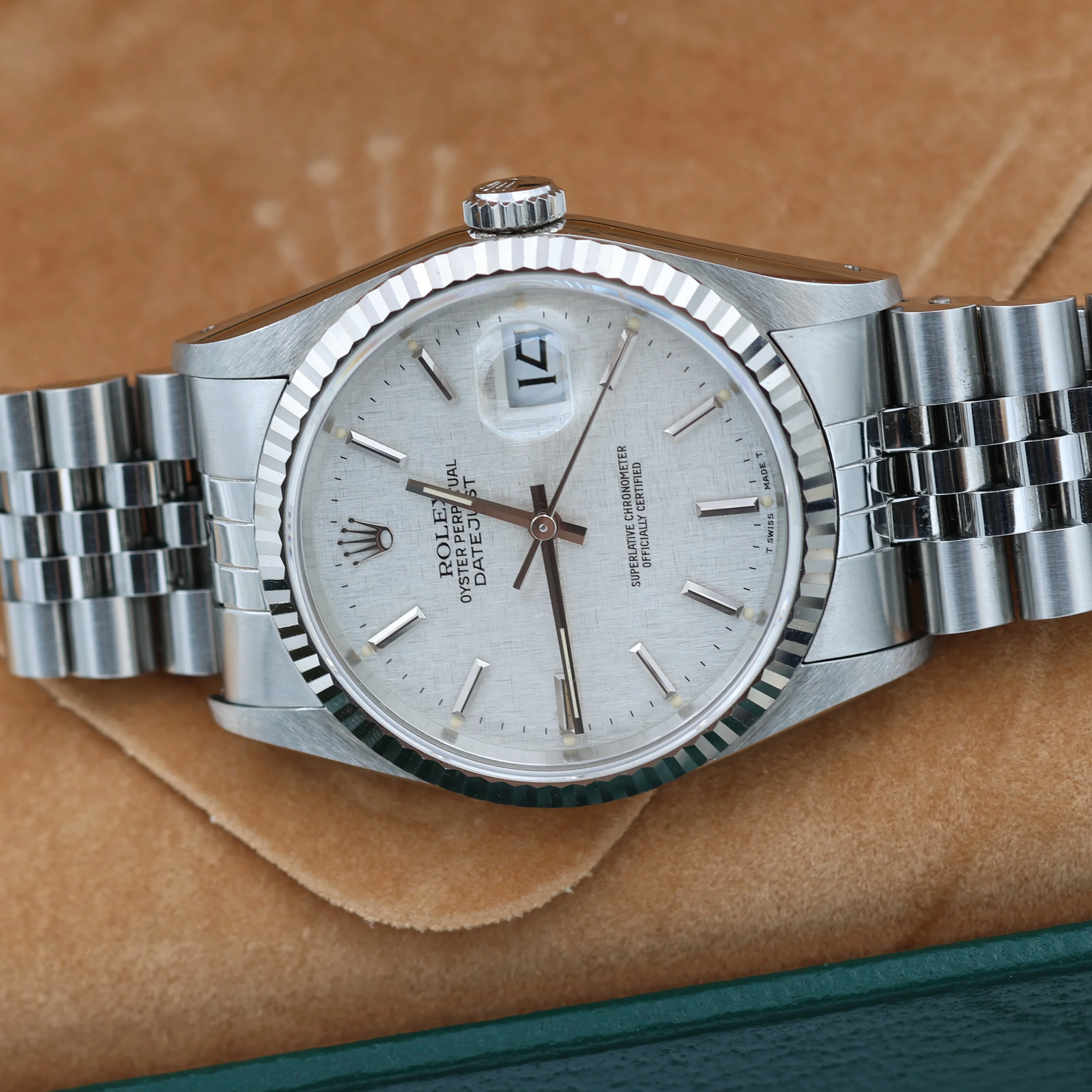 Rolex Datejust 36 ref. 16234 Silver Linen Dial -  Jubilee - Full Set - Image 16
