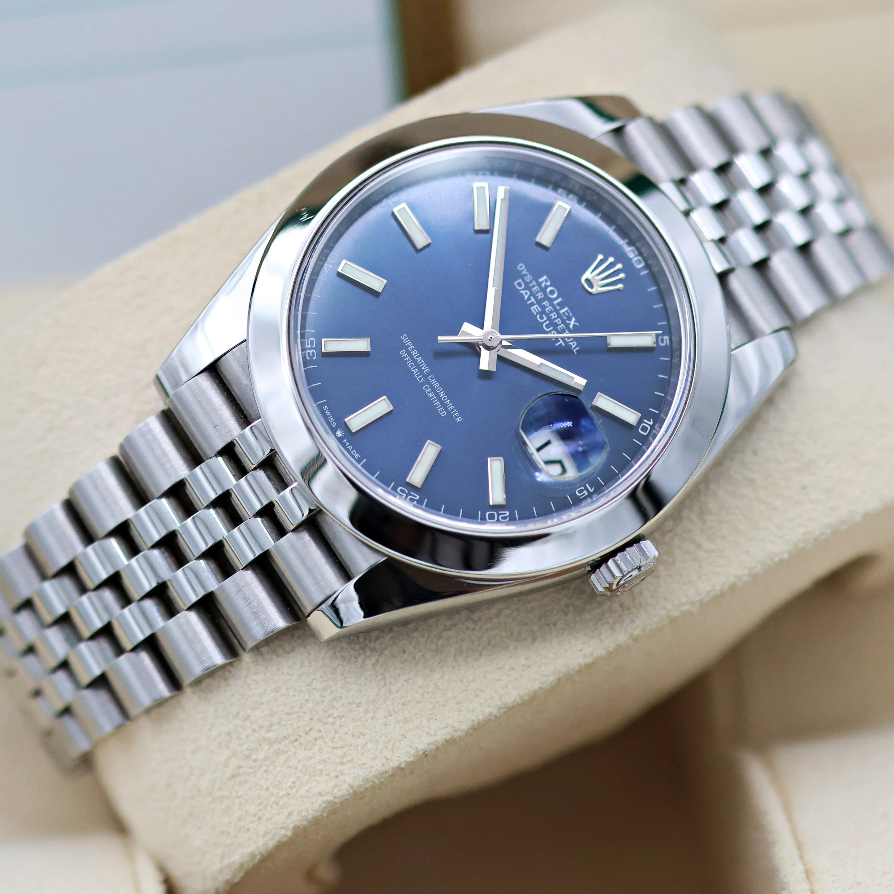 Rolex Datejust ref. 126300 Blue Dial Jubilee bracelet - Full Set - Image 8