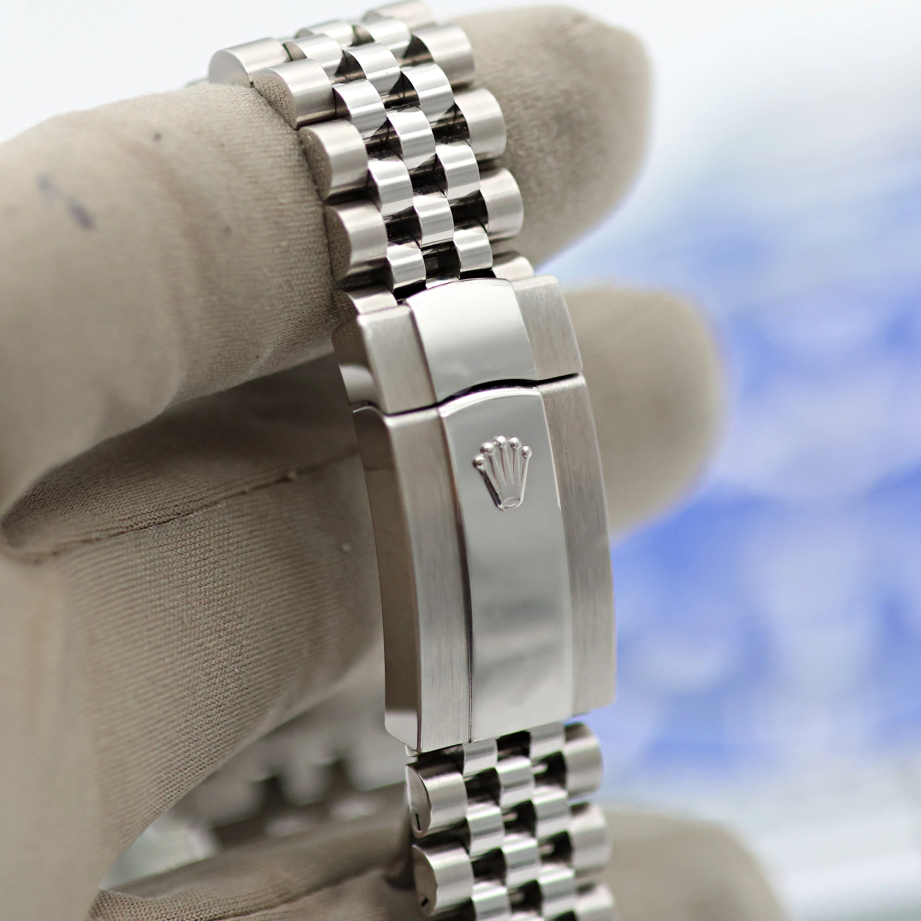 Rolex Datejust ref. 126334 White Dial Jubilee bracelet - Full Set - Image 14