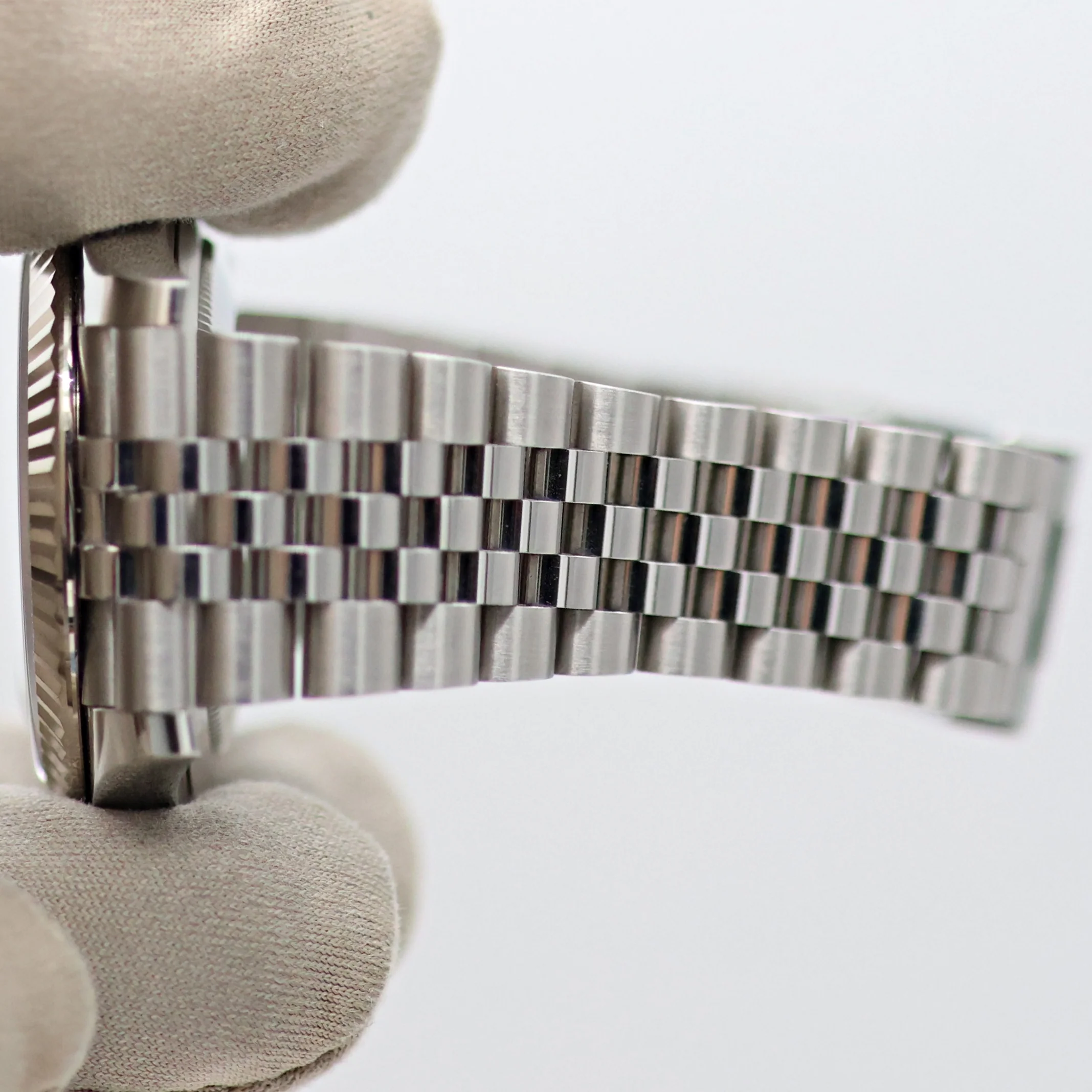 Rolex Datejust ref. 126334 White Dial Jubilee bracelet - Full Set - Image 19