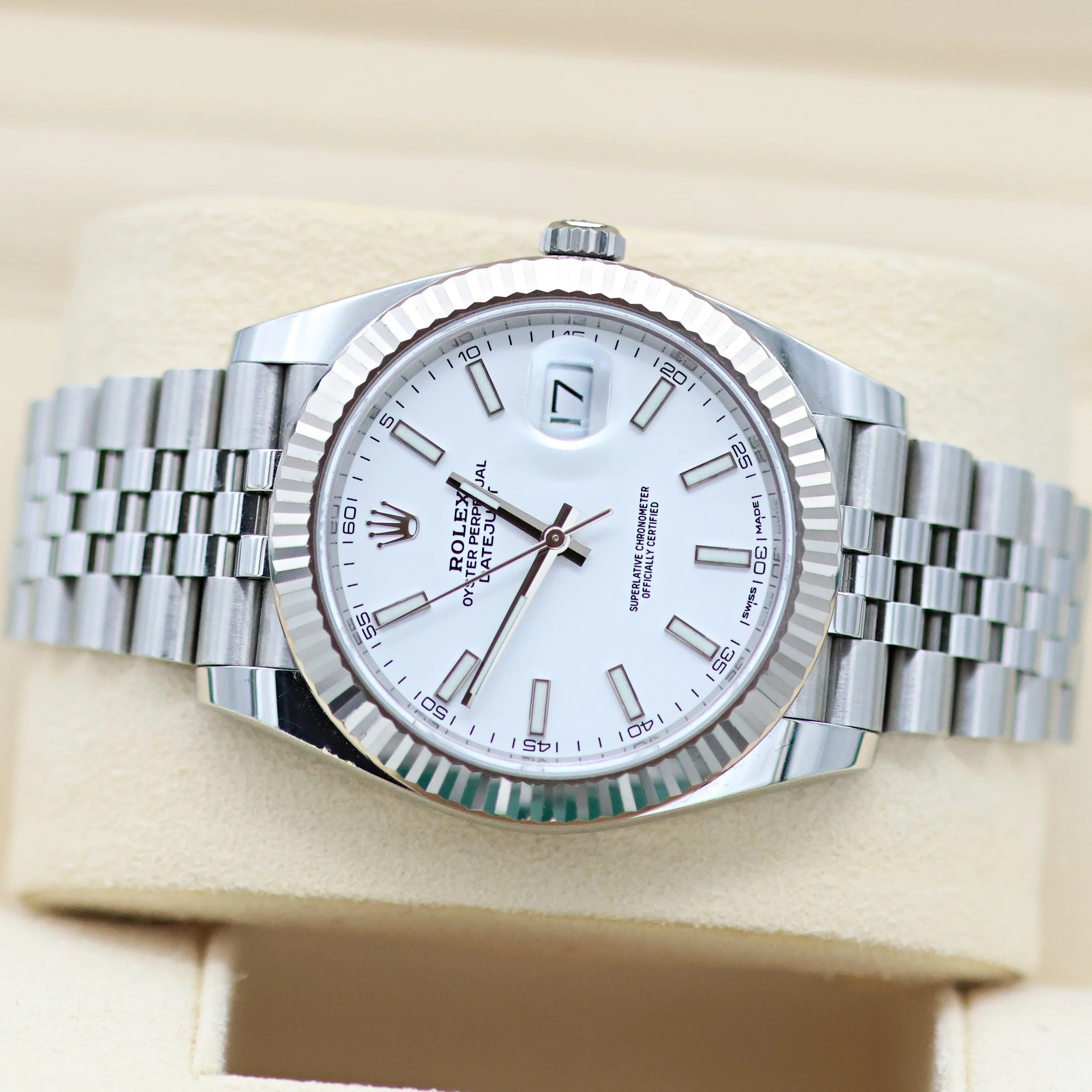 Rolex Datejust ref. 126334 White Dial Jubilee bracelet - Full Set - Image 8