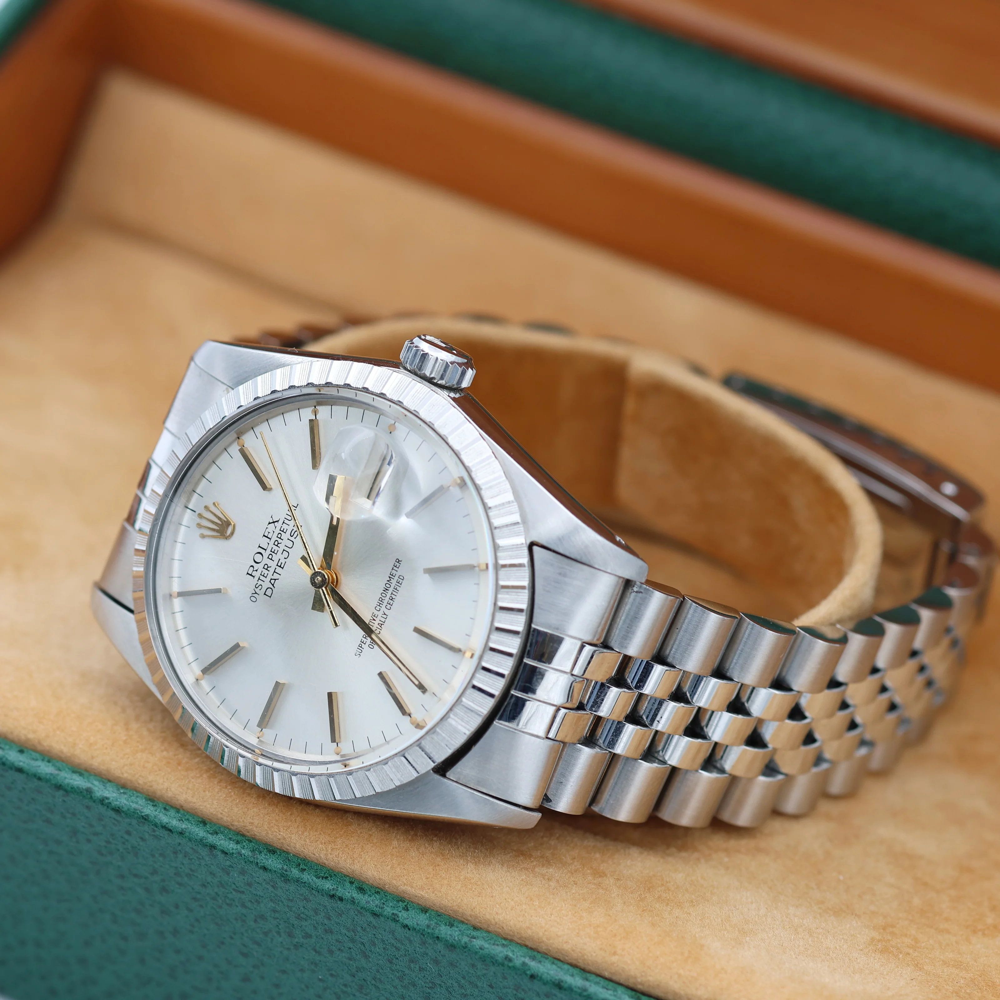 Rolex Datejust ref. 16030 Silver Dial with Golden indexes- Jubilee - Full Set - Image 3