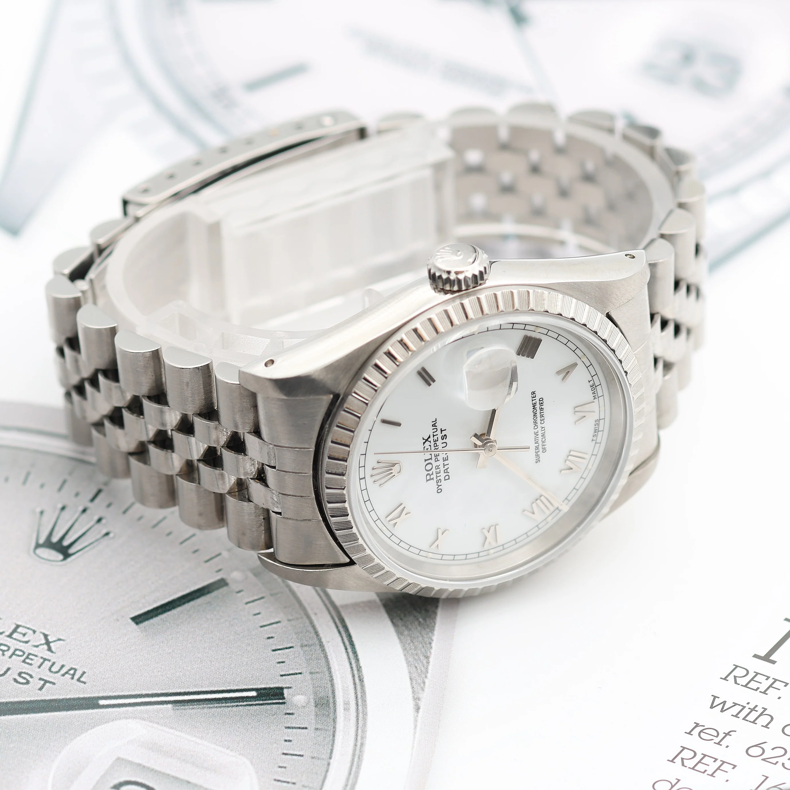 Rolex Datejust ref. 16220 White Roman (Small) Dial Jubilee Bracelet - Full Set - Image 4