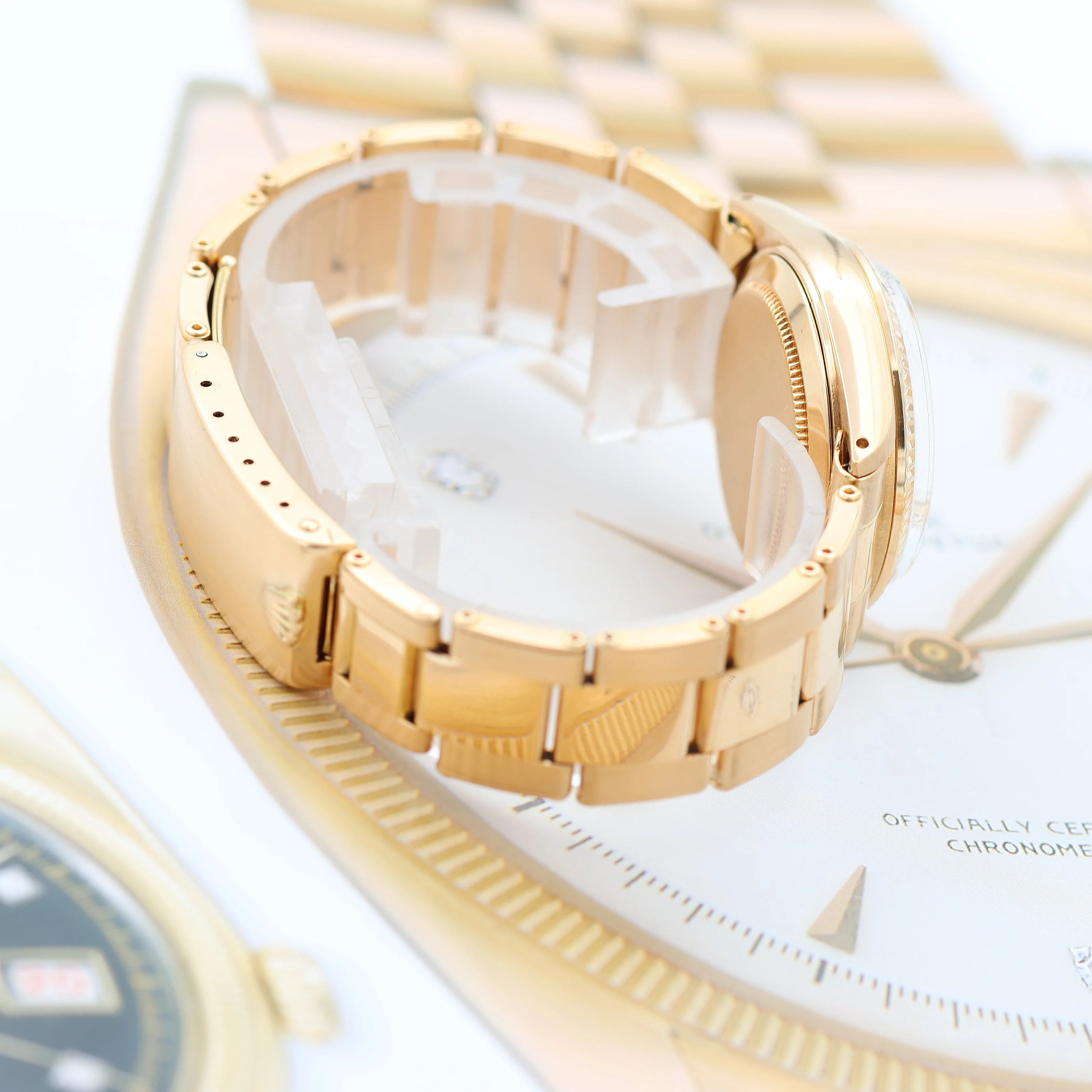 Rolex Datejust ref. 6827- 31mm - Champagne Dial Oyster Bracelet - Image 13