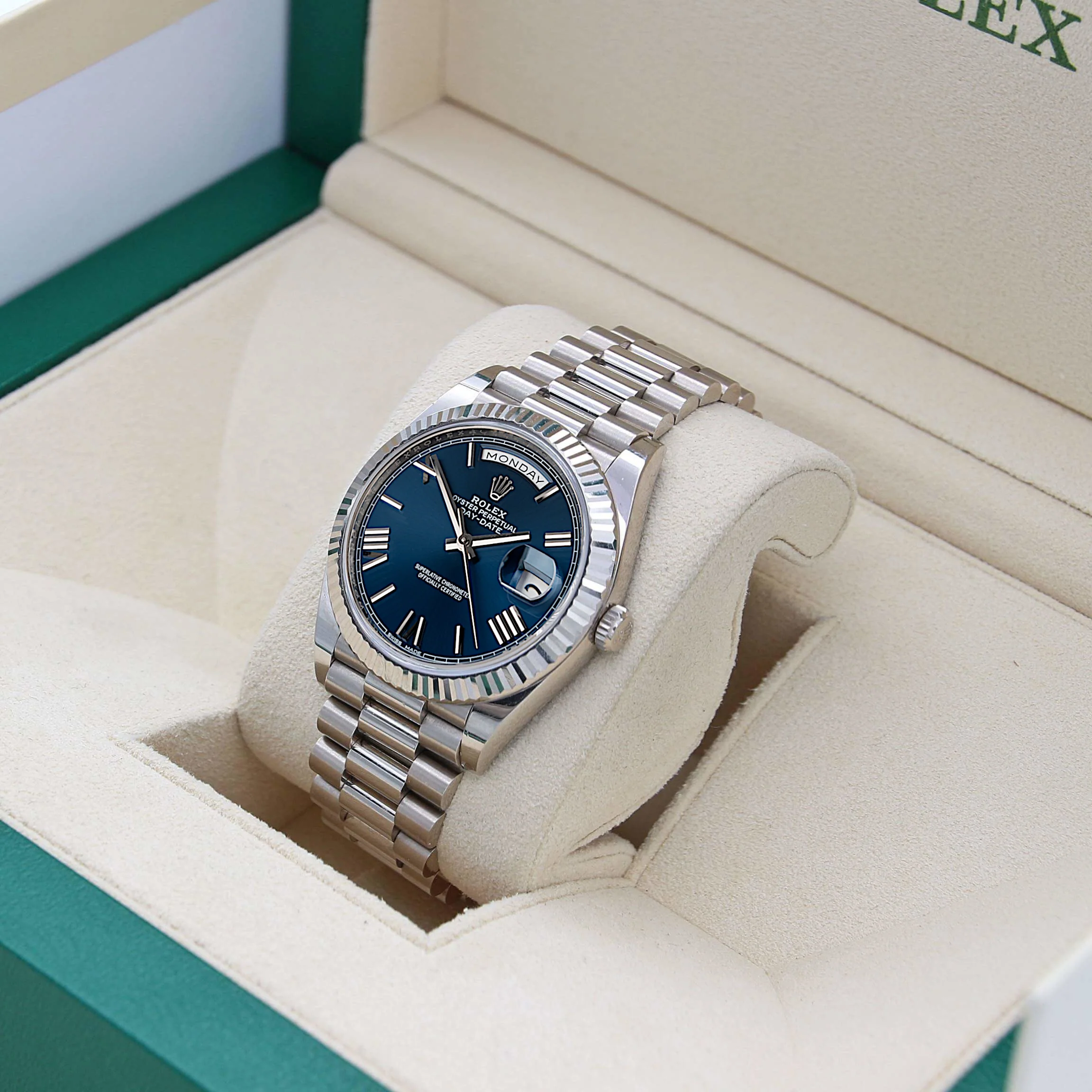 Rolex Day-Date 40 ref. 228239 - Blue Roman Dial - Full Set - Image 2