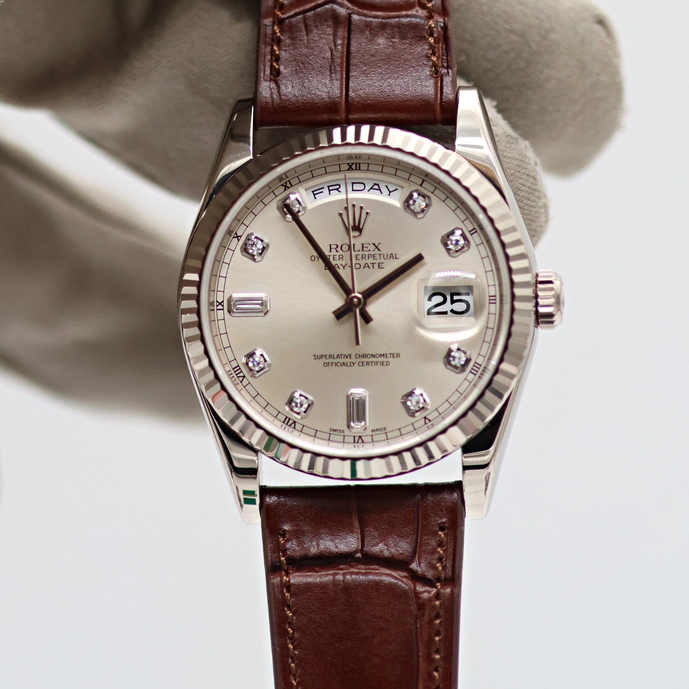 ON SALE: Rolex Day-Date ref. 118239 Silver Diamond Dial Leather Strap -Full set - Image 9