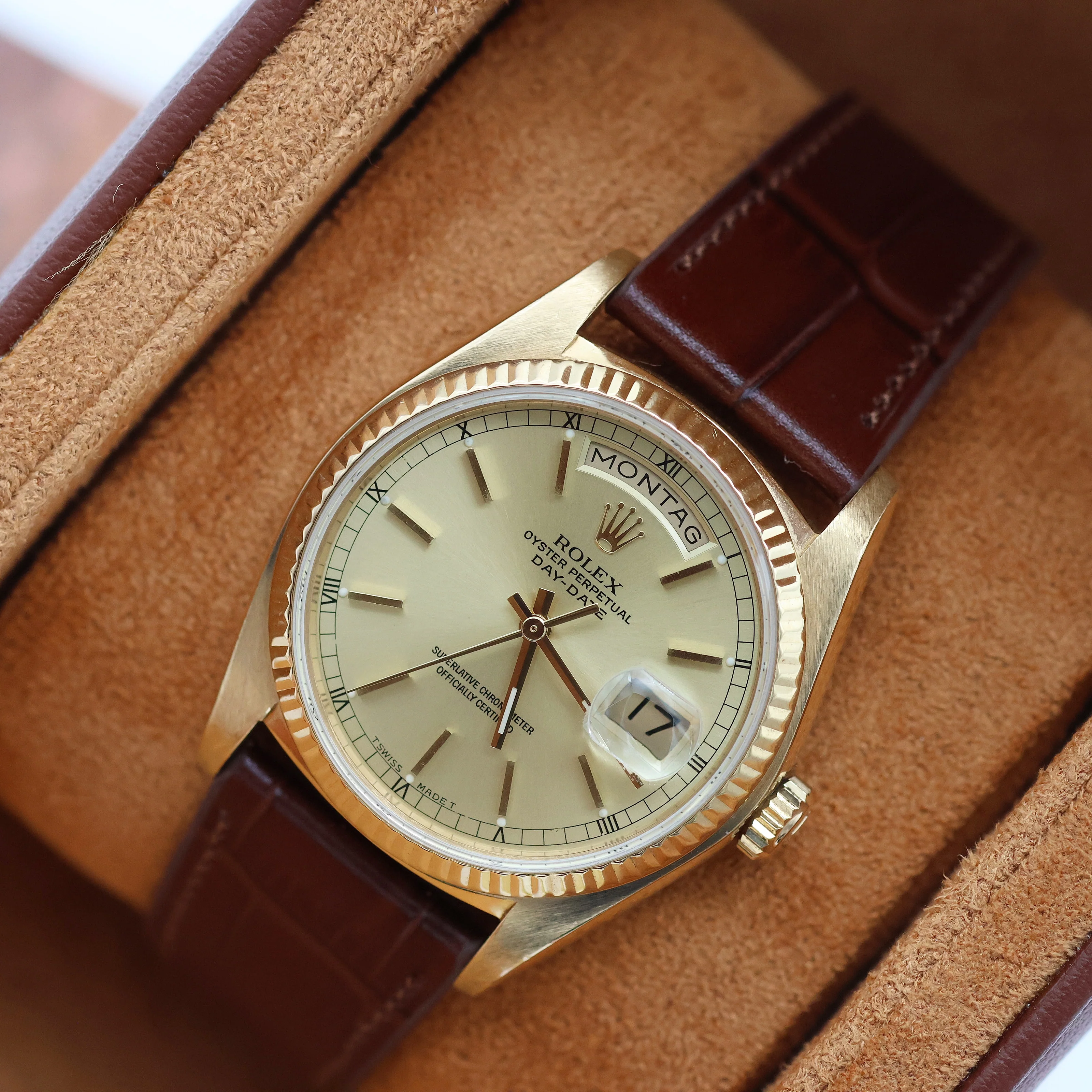 Rolex Day-Date ref. 18038 Champagne Dial - Leather strap - Image 3