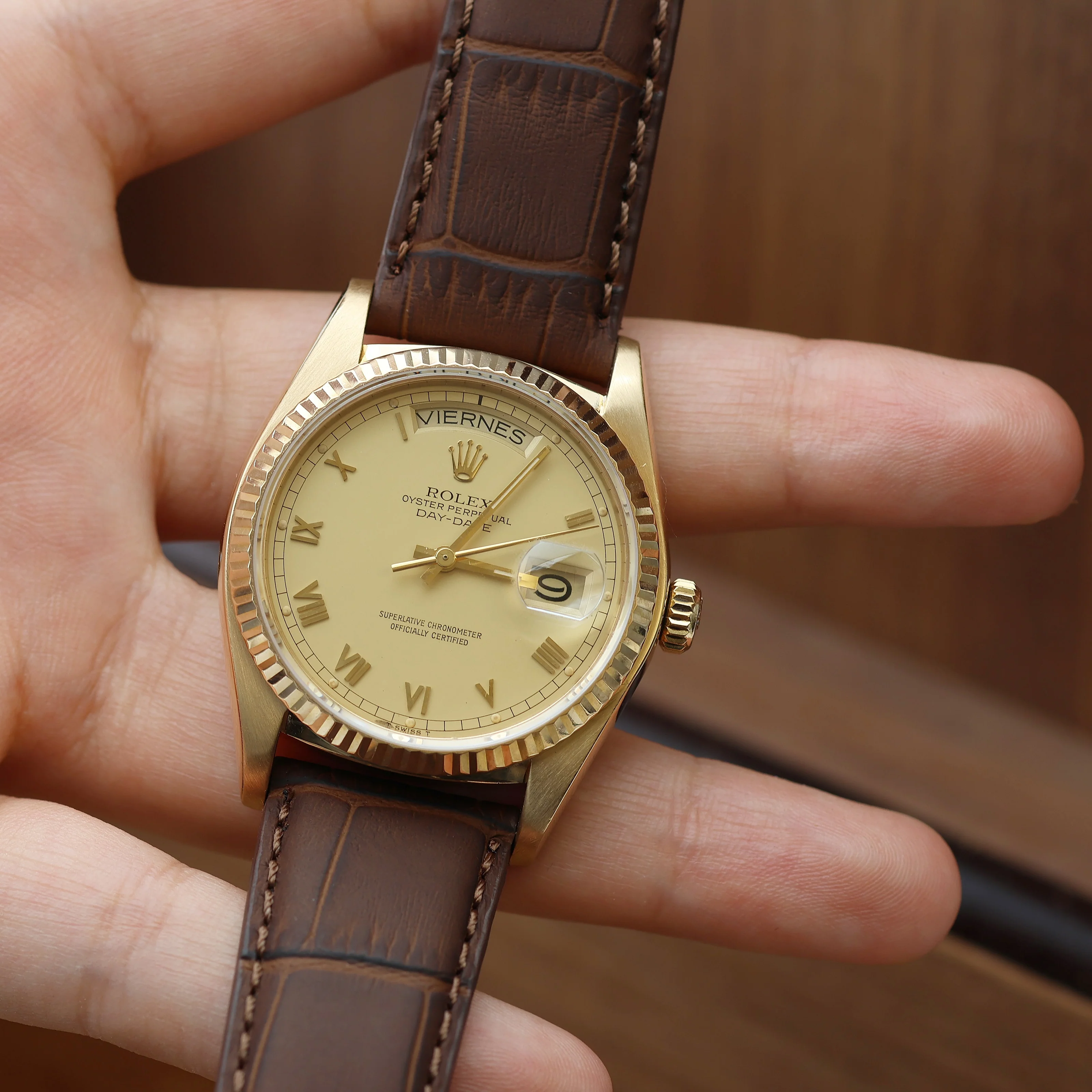 Rolex Day-Date ref. 18038 Champagne Roman Dial - Leather strap - Image 9