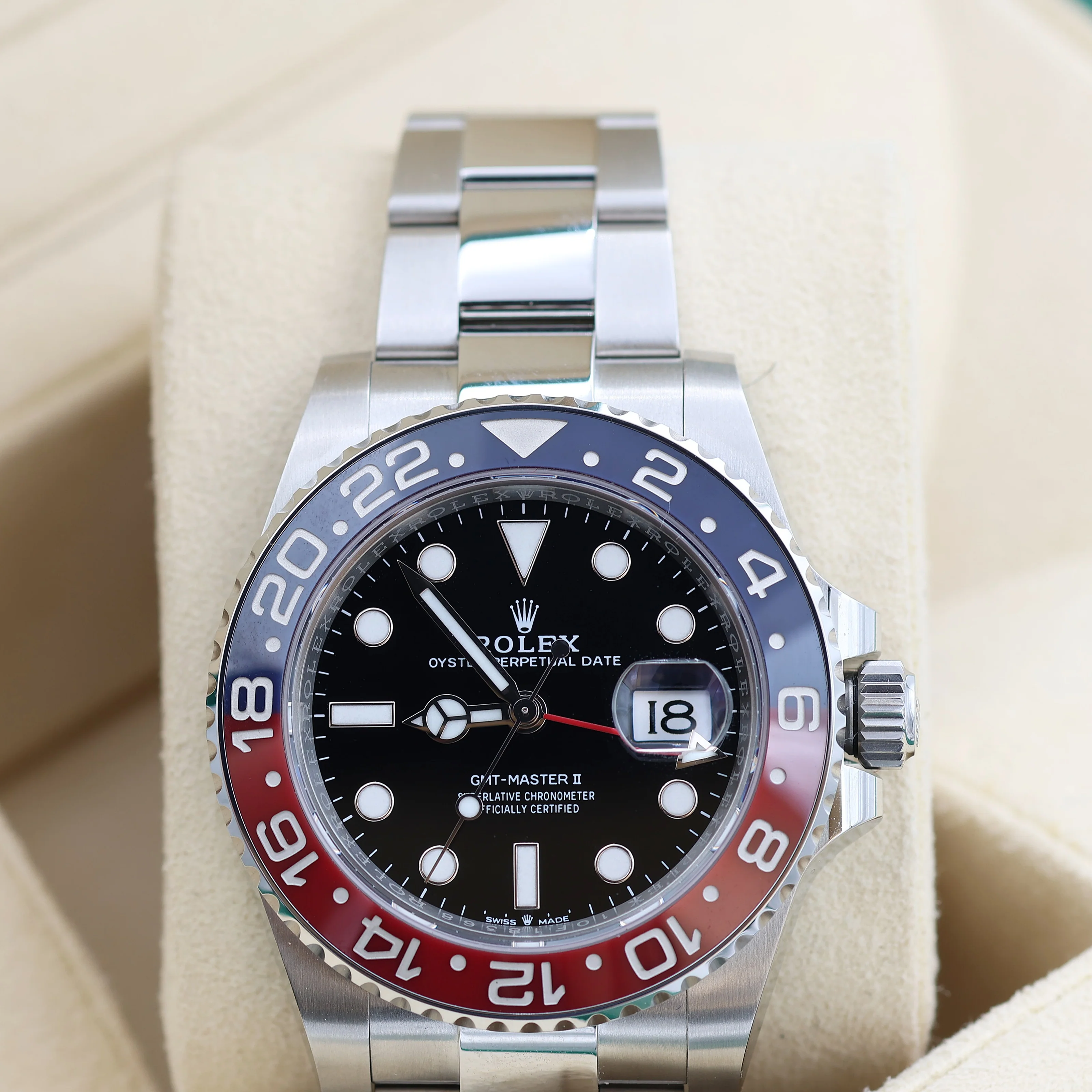 ON SALE: Rolex GMT Master ref. 126710BLRO - Oyster Bracelet - Full Set - Image 5