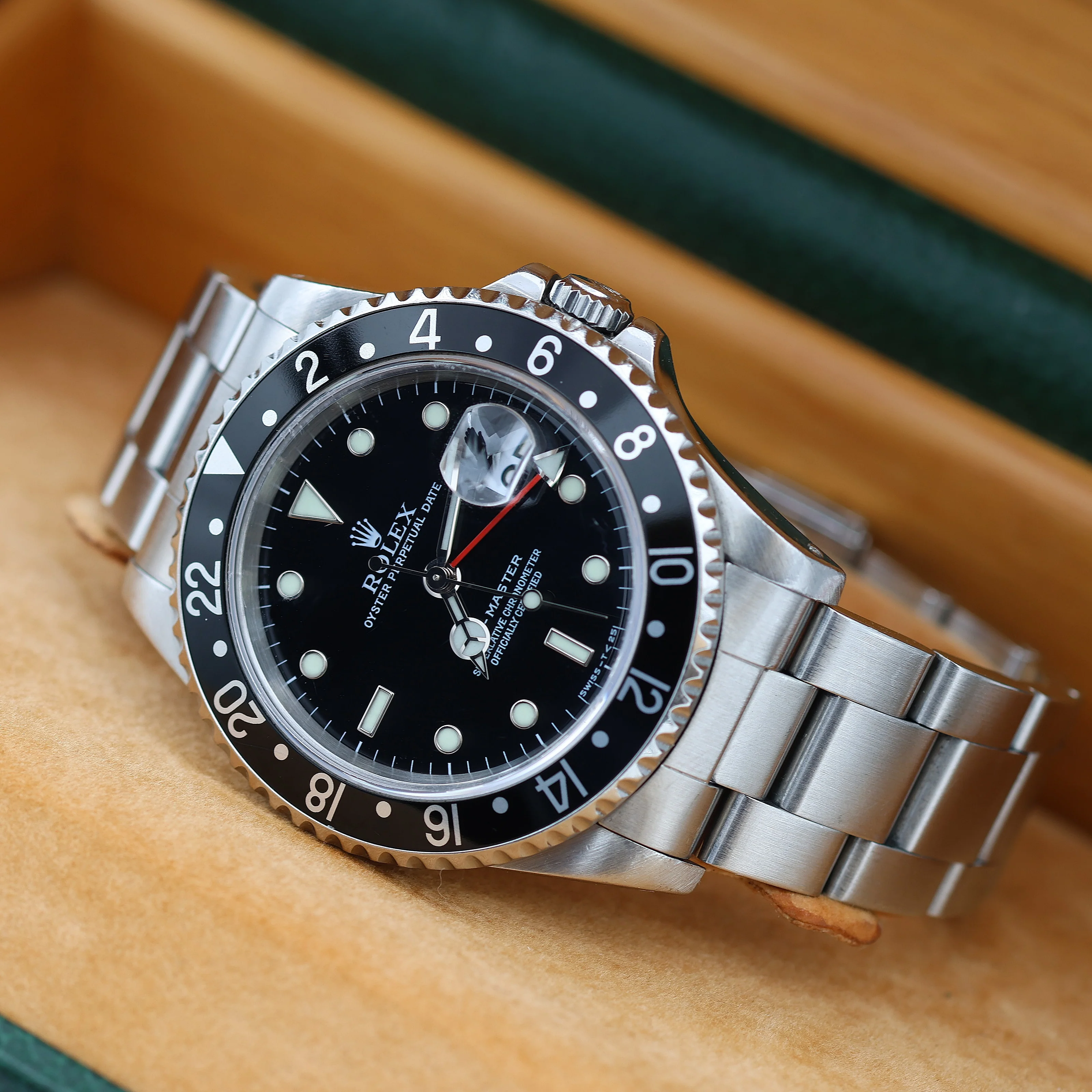 Rolex GMT-Master ref. 16700 - Black Bezel
