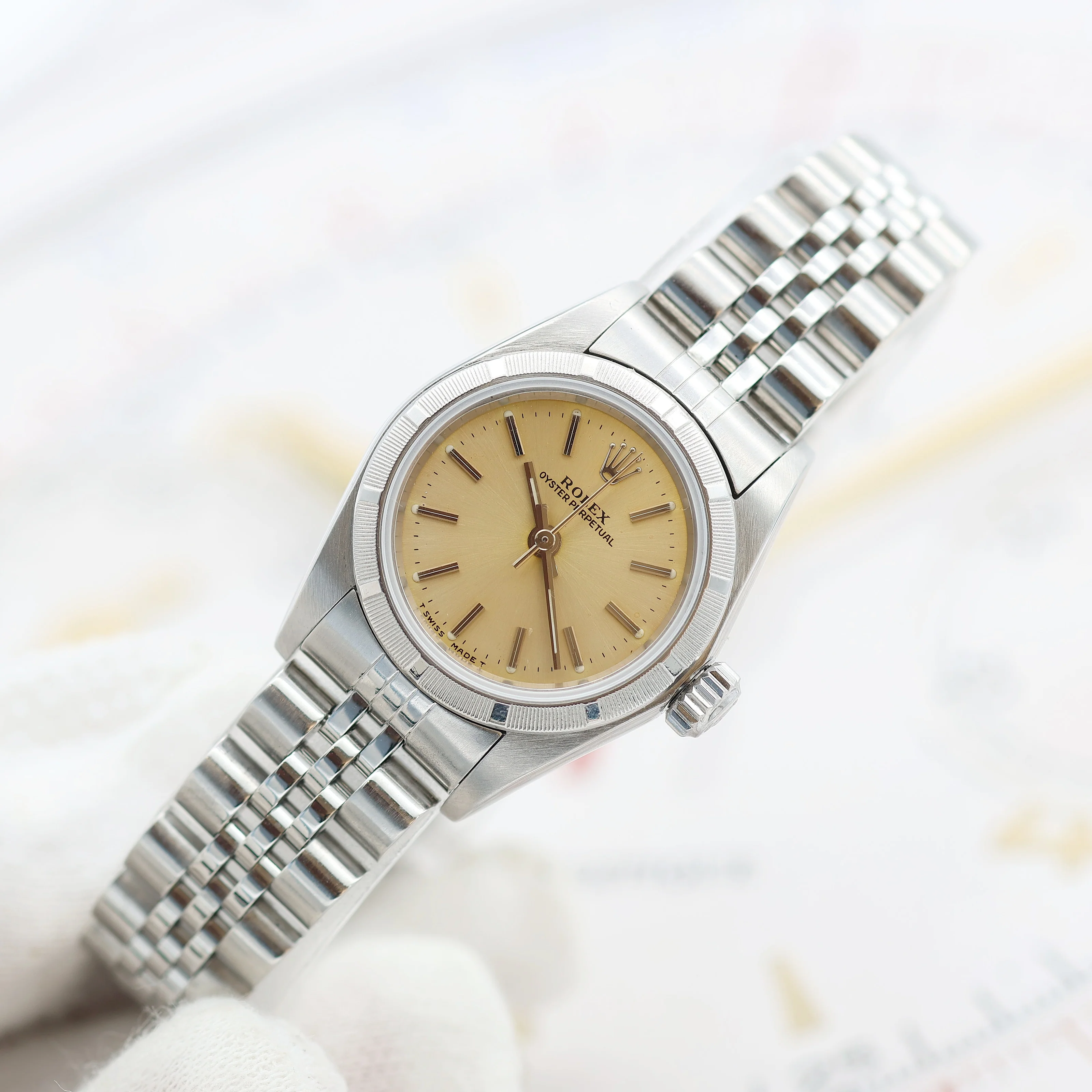 Rolex Lady Oyster Perpetual ref. 76030 - Champagne Dial - Jubilee Bracelet - Image 5