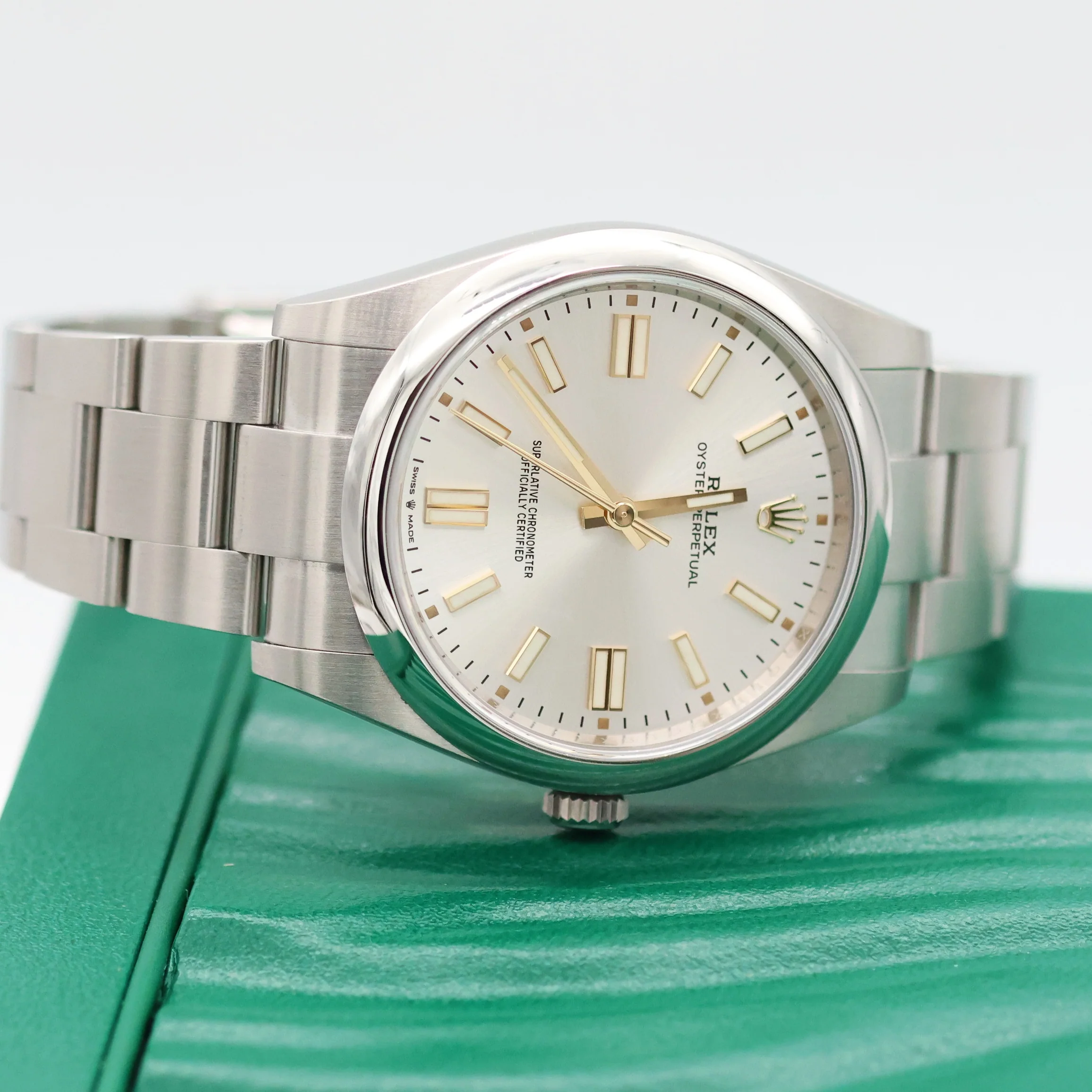 Rolex Oyster Perpetual 124300 - Silver Dial - Full set - Image 12