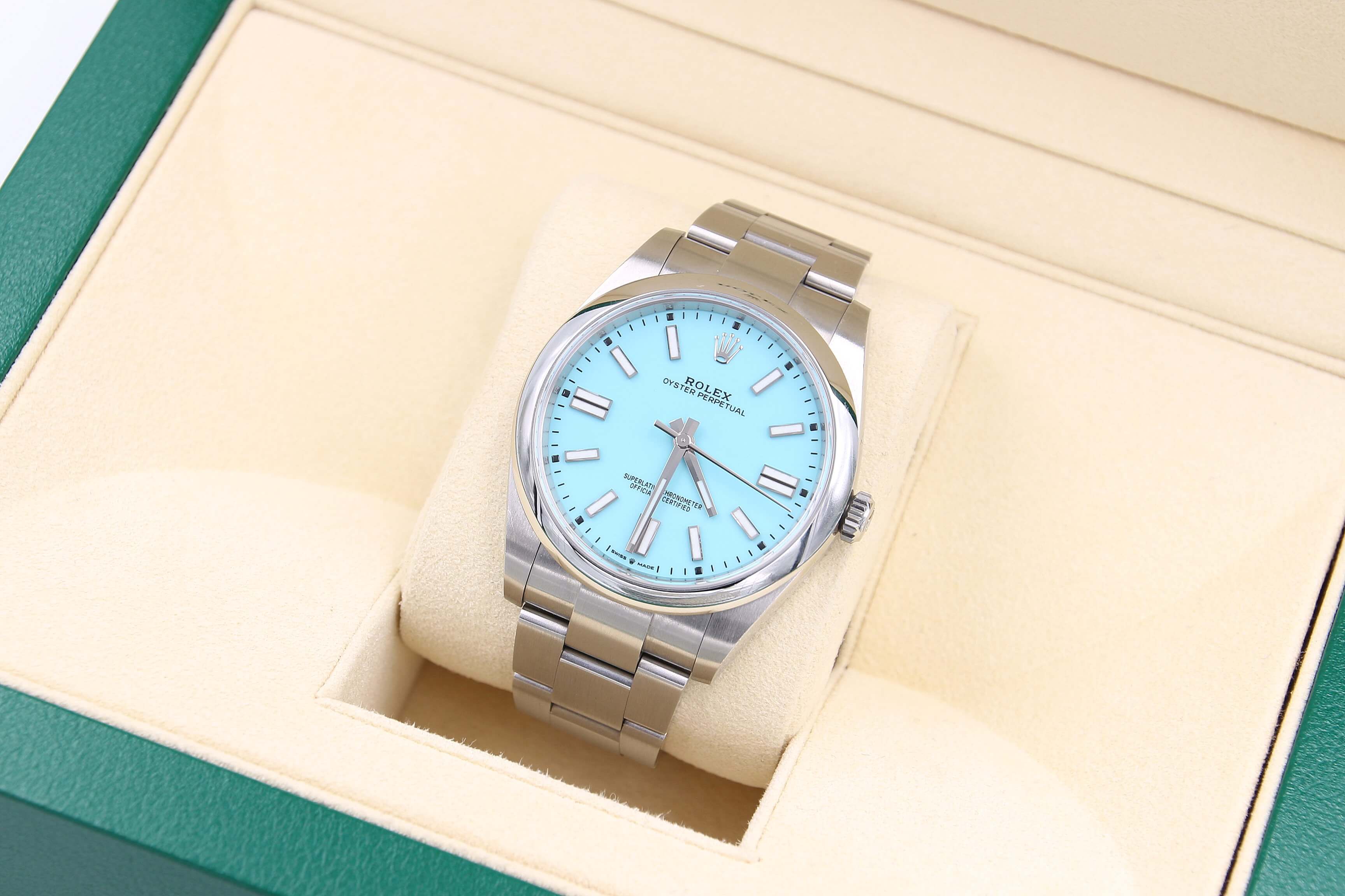 Rolex Oyster Perpetual 41mm ref. 124300 Tiffany Dial - Full Set