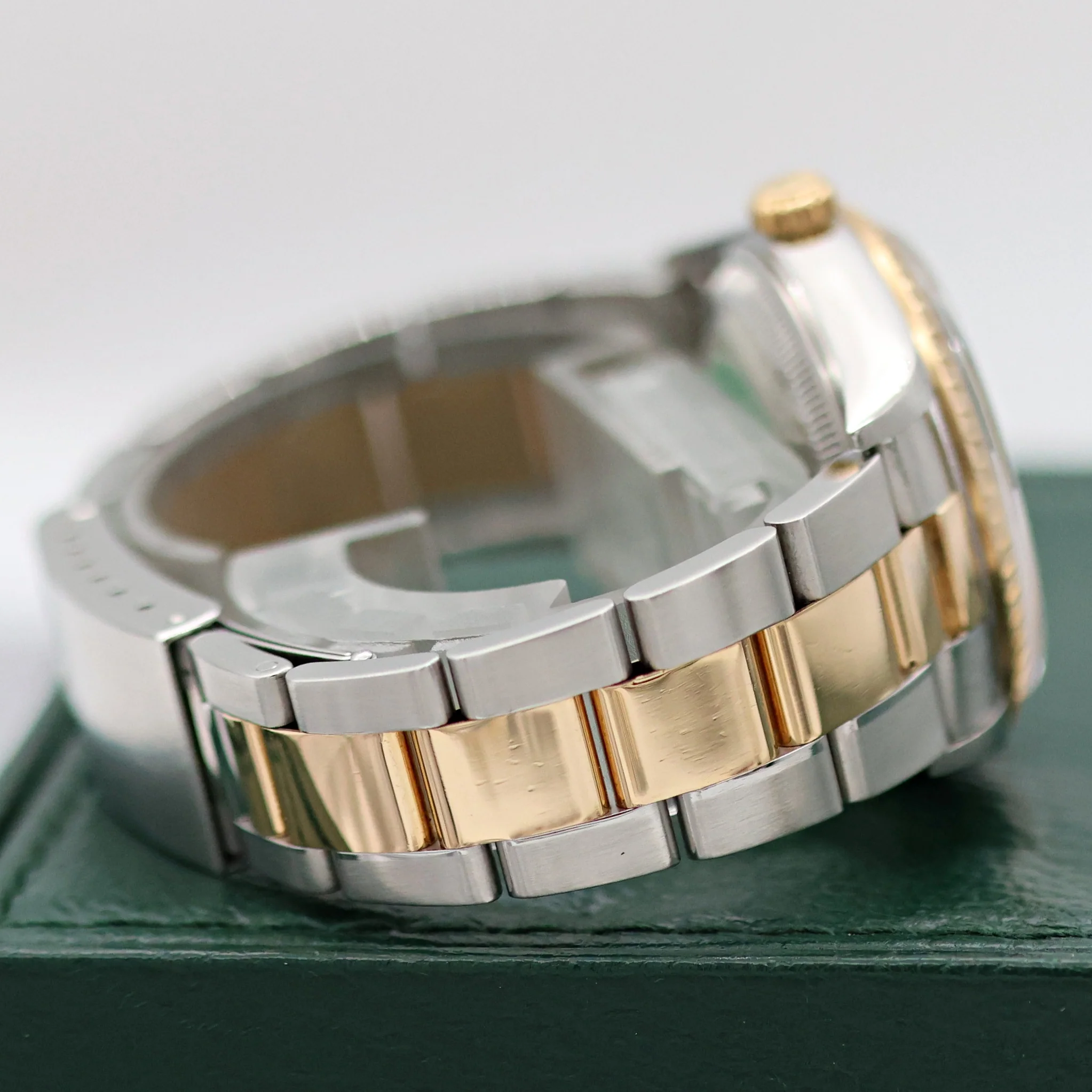Rolex Oyster Perpetual Date ref. 15233 - Silver Dial - Oyster Bracelet - Image 14