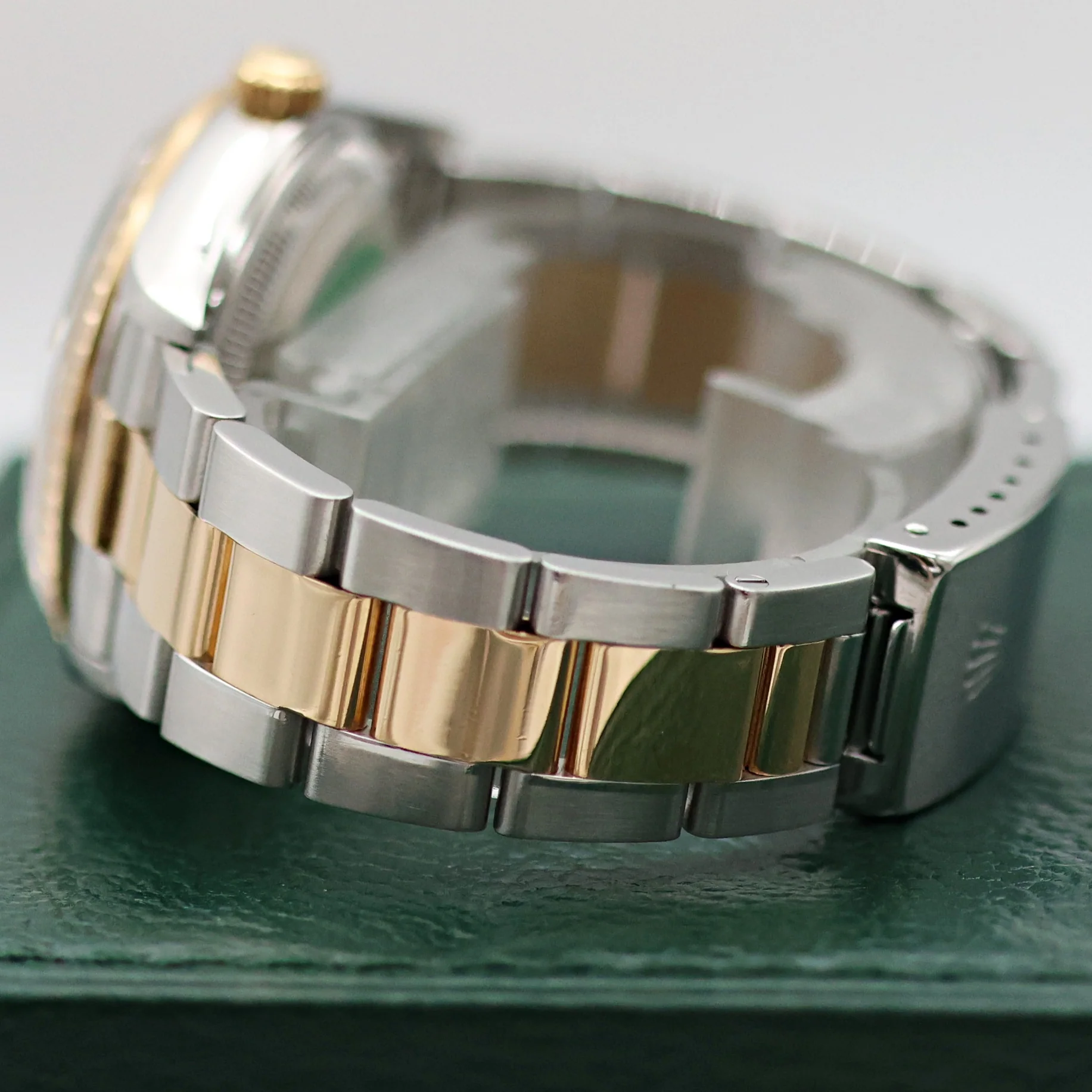 Rolex Oyster Perpetual Date ref. 15233 - Silver Dial - Oyster Bracelet - Image 17