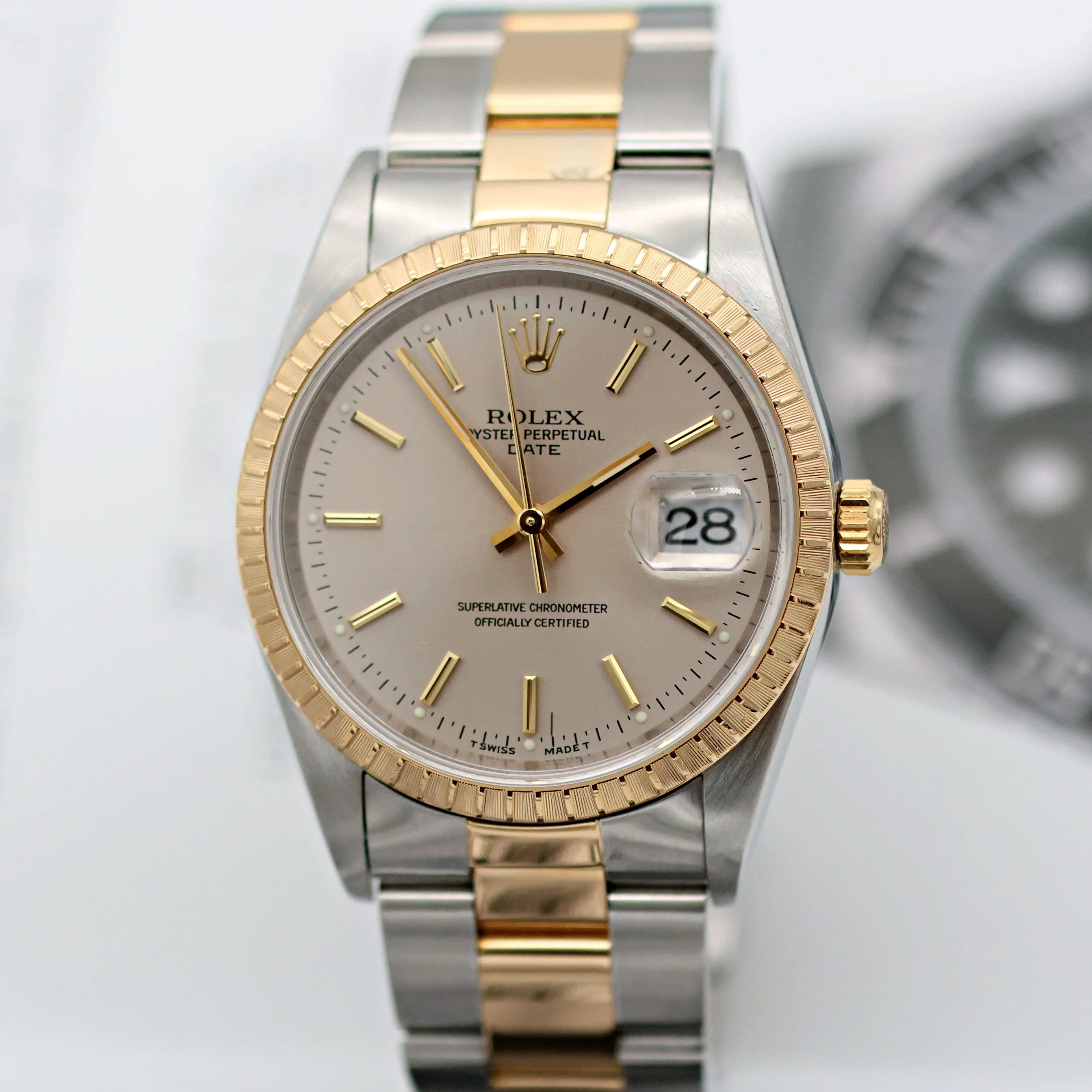 Rolex Oyster Perpetual Date ref. 15233 - Silver Dial - Oyster Bracelet - Image 4