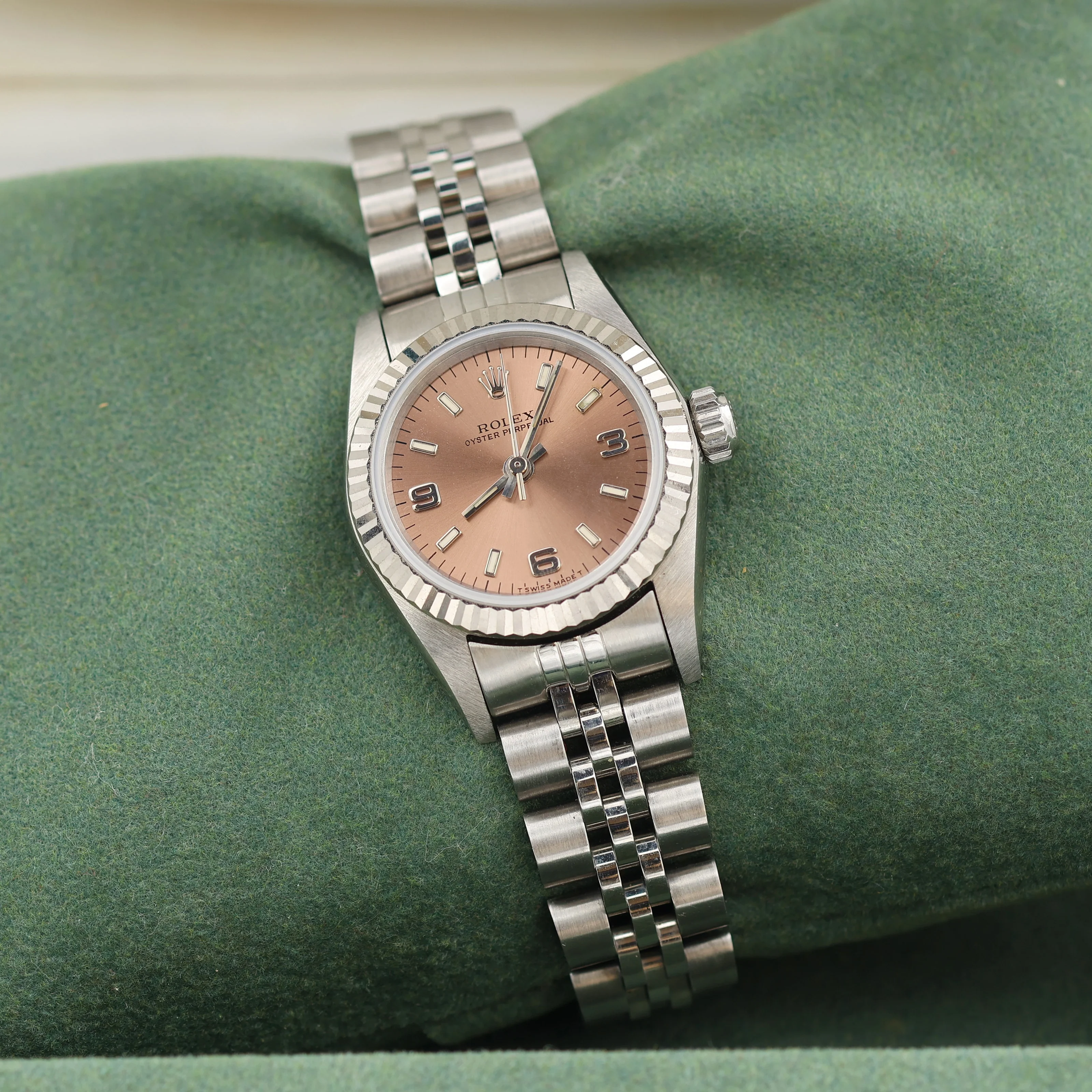 Rolex Oyster Perpetual Lady ref. 67194 Salmon 3-6-9 Dial Jubilee - Full Set - Image 2