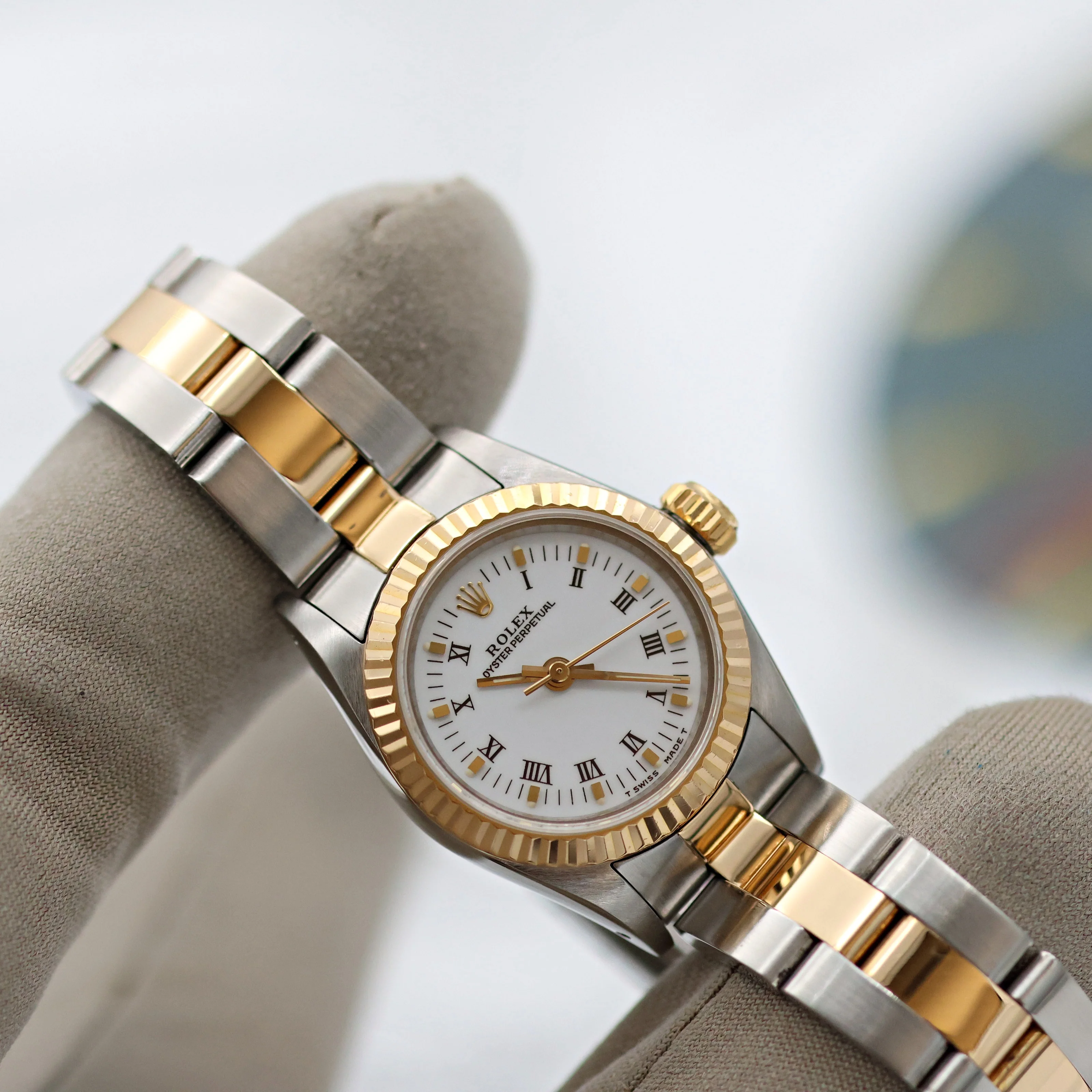 Rolex Oyster perpetual ref. 67193 White Roman dial Oyster bracelet - Image 7