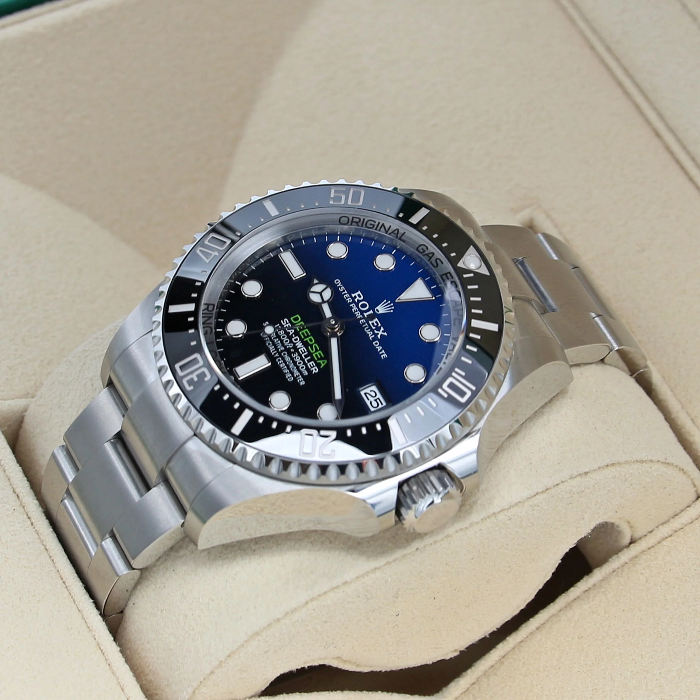 Rolex Sea-Dweller Deepsea ref. 136660 D-Blue James Cameron dial - Full Set - Image 3