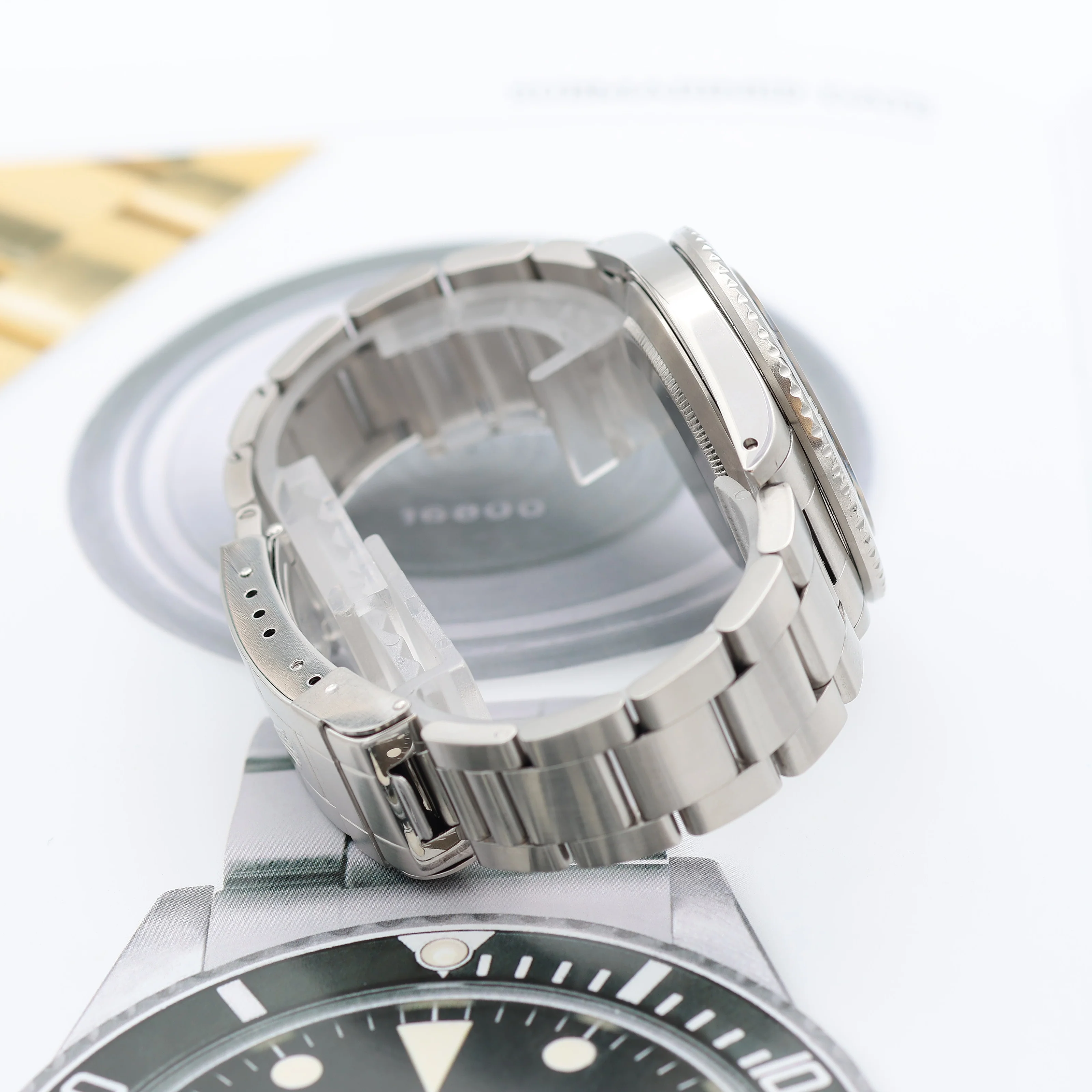 ON SALE: Rolex Submariner ref. 16800 - Oyster Bracelet - Image 10