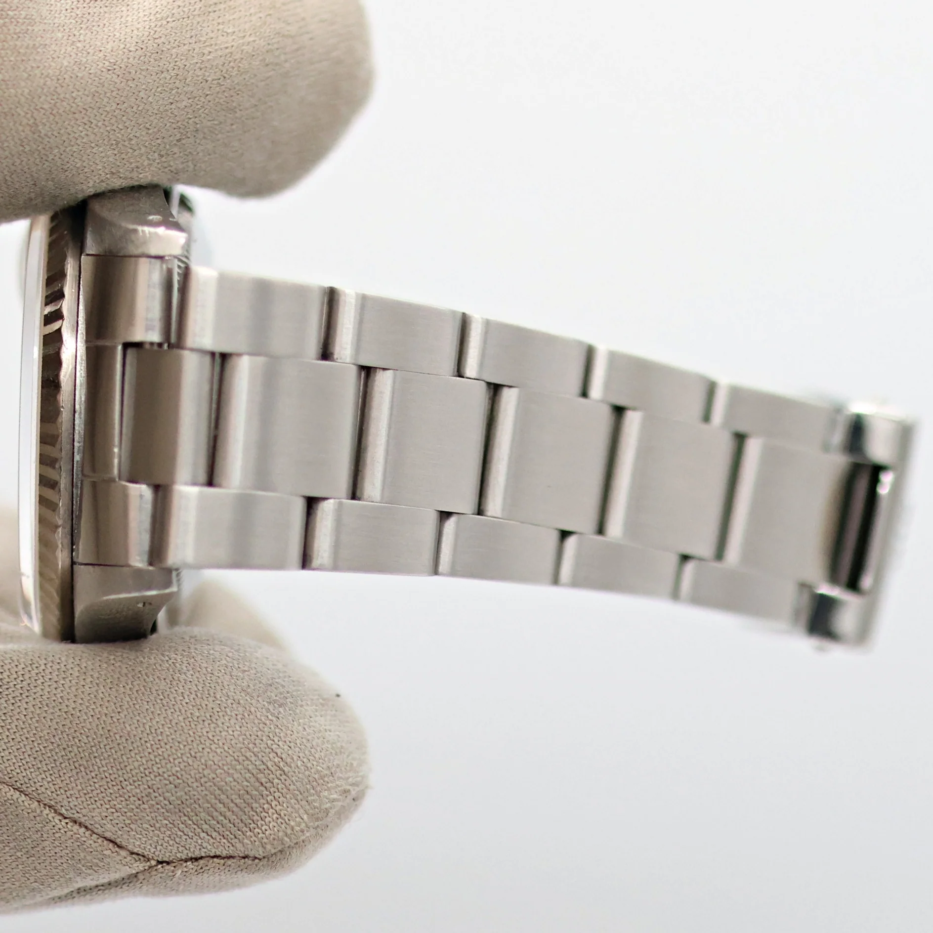 ON SALE: Rolex Datejust ref. 16234 Silver Dial (Circle Minutes) - Oyster Bracelet - Image 18